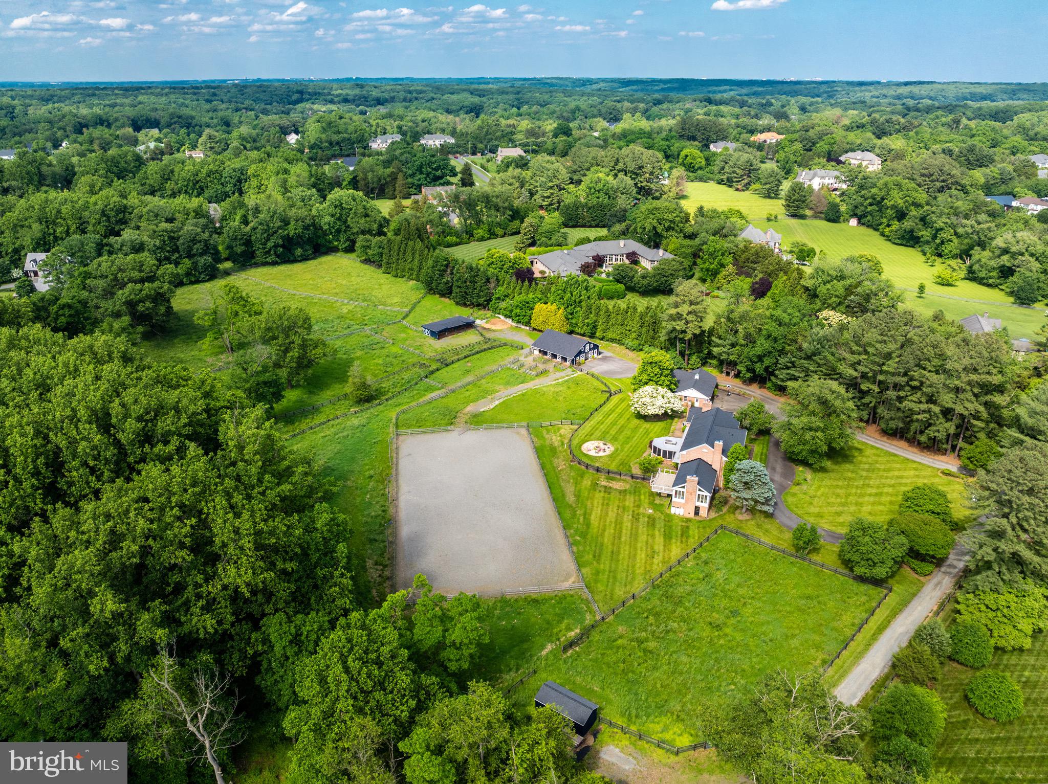 FORESTVILLE - Residential