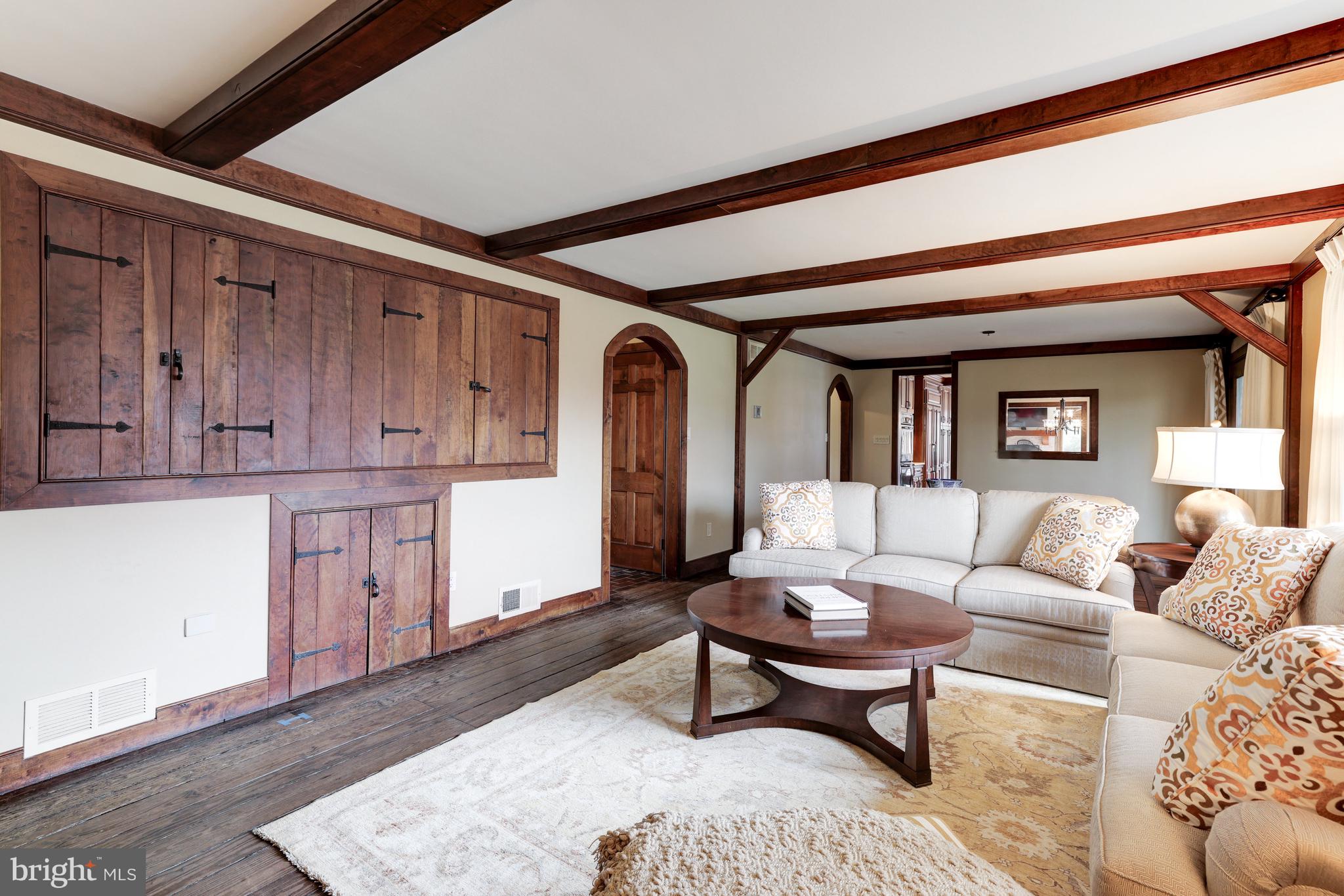 FORESTVILLE - Residential