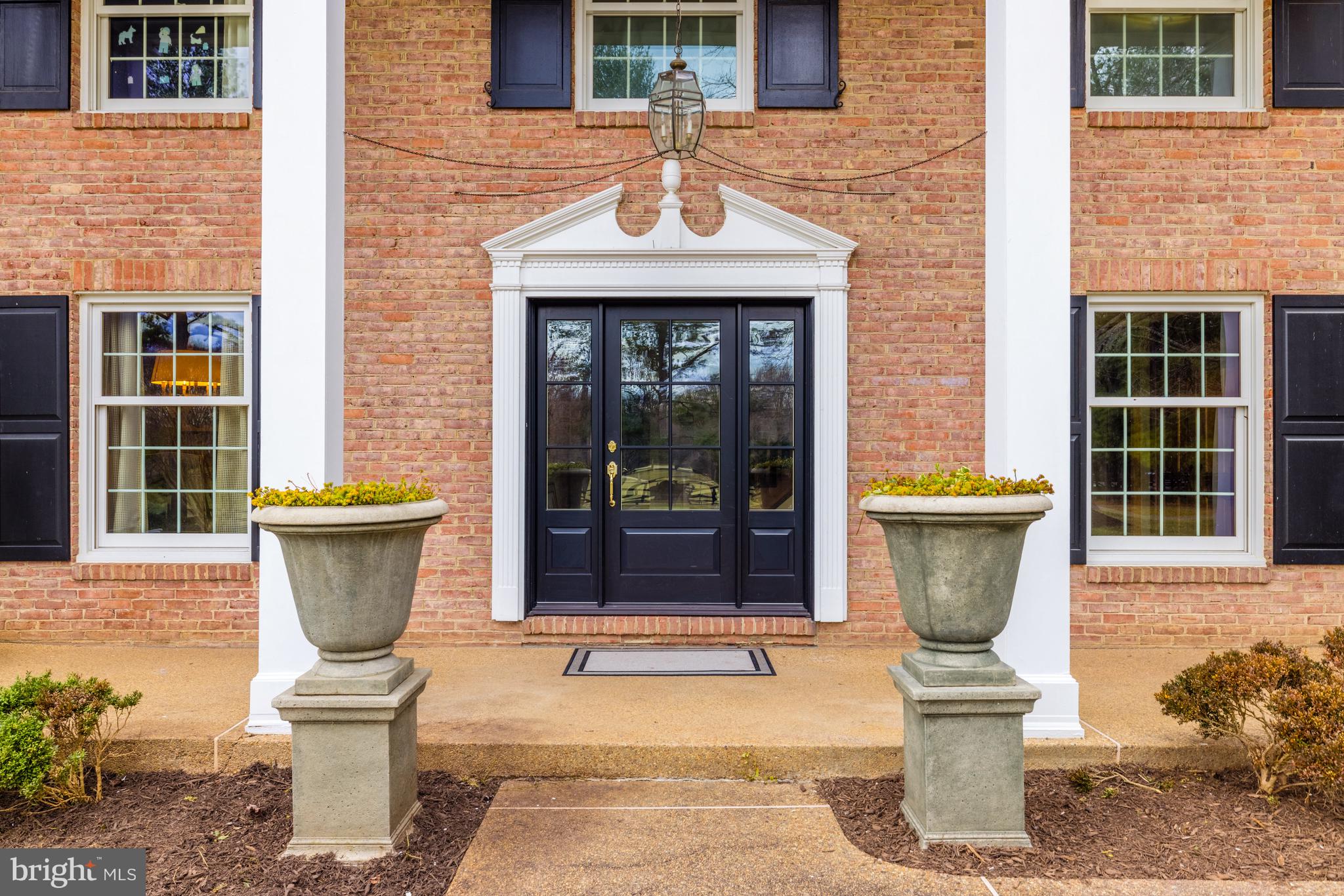 FORESTVILLE - Residential