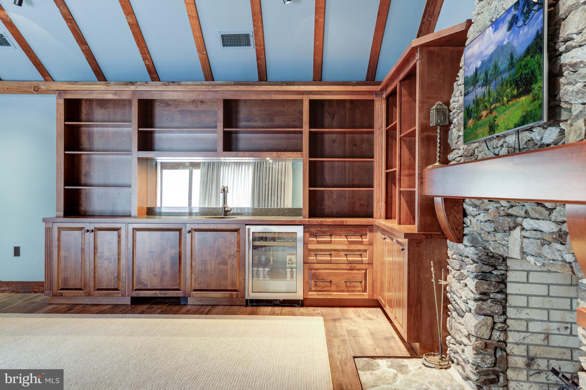 FORESTVILLE - Residential