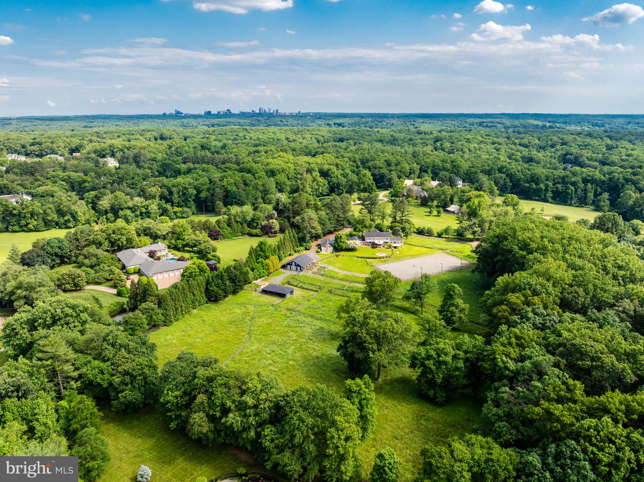 FORESTVILLE - Residential