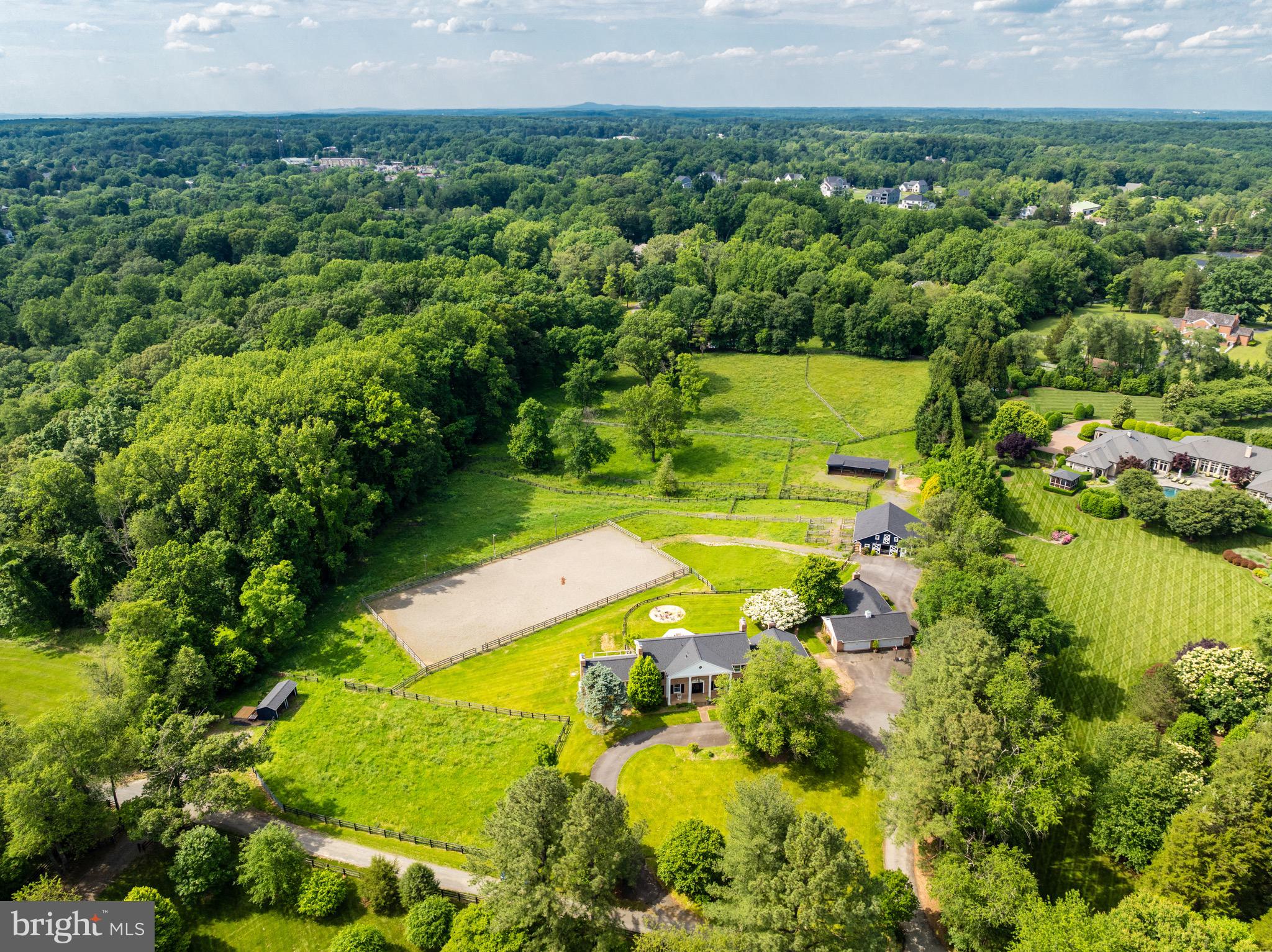 FORESTVILLE - Residential