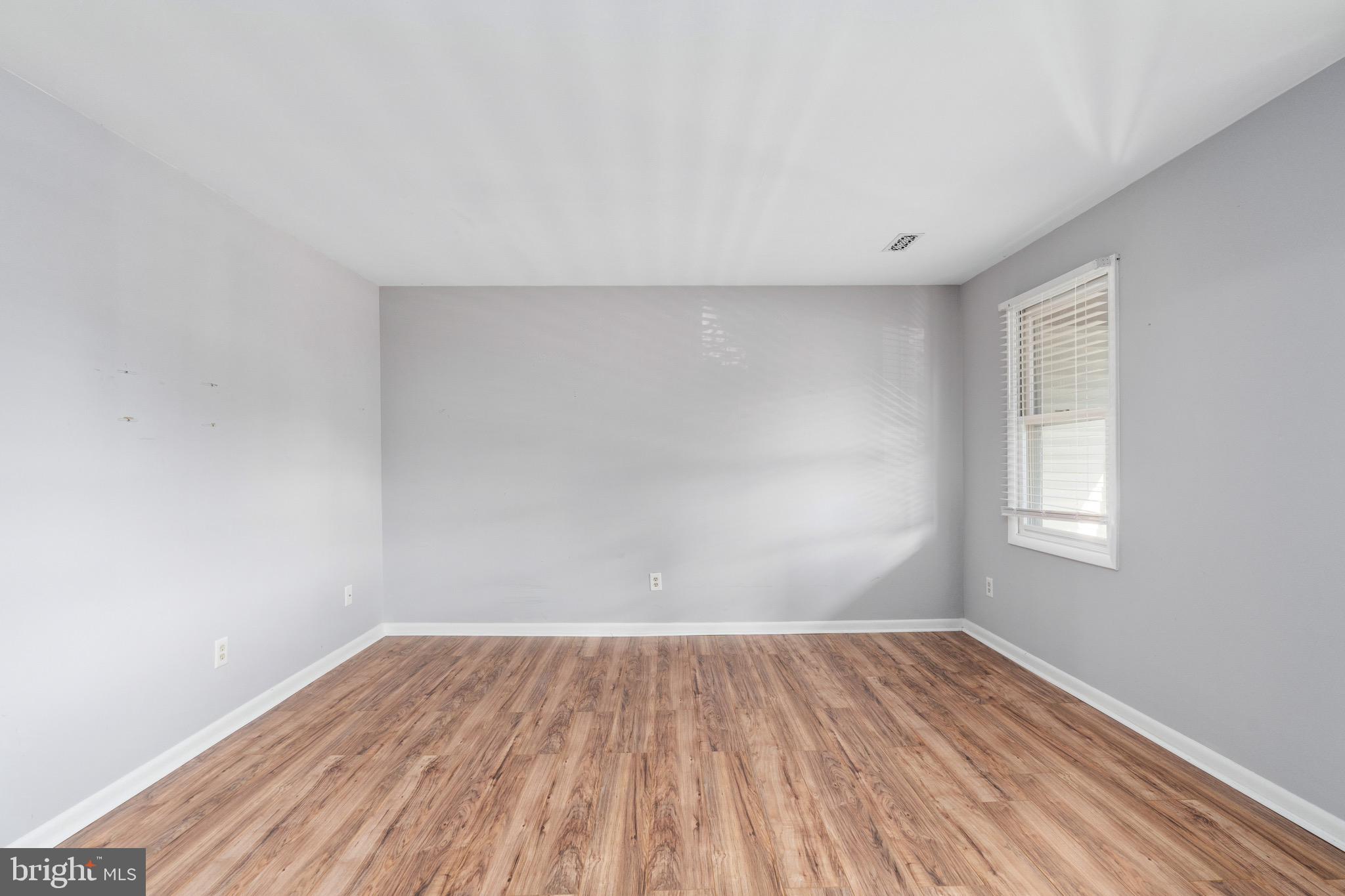 BREEZEWOOD FOREST - Residential