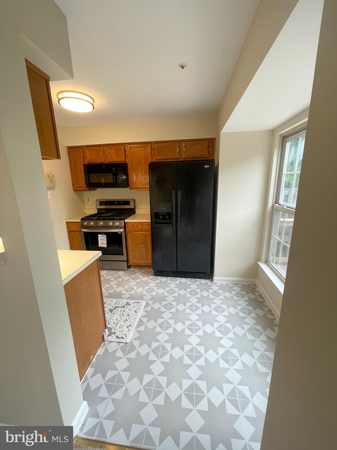 SUMMIT CREEK - Residential