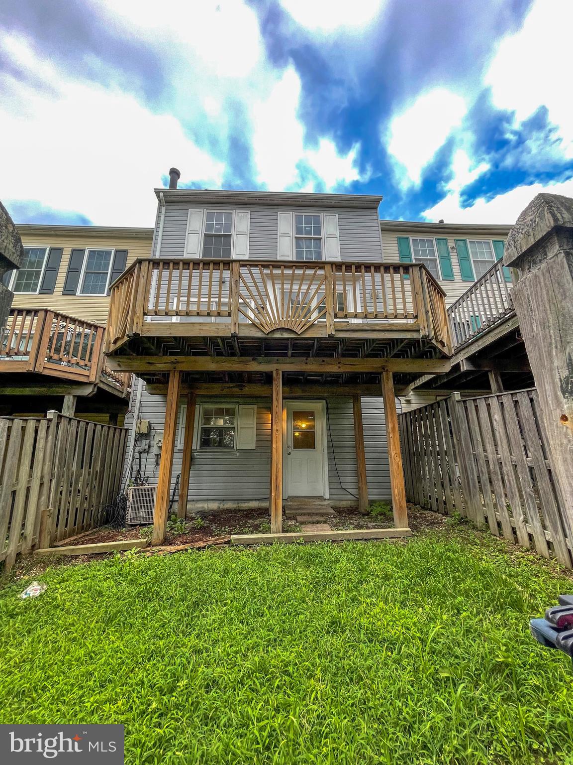 SUMMIT CREEK - Residential