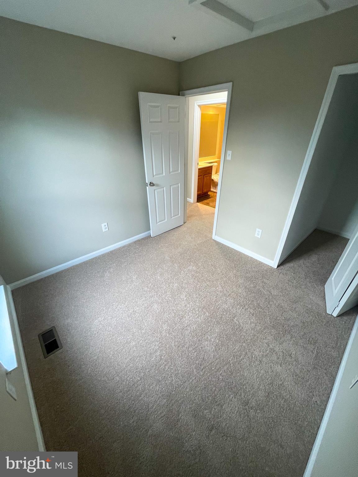 SUMMIT CREEK - Residential