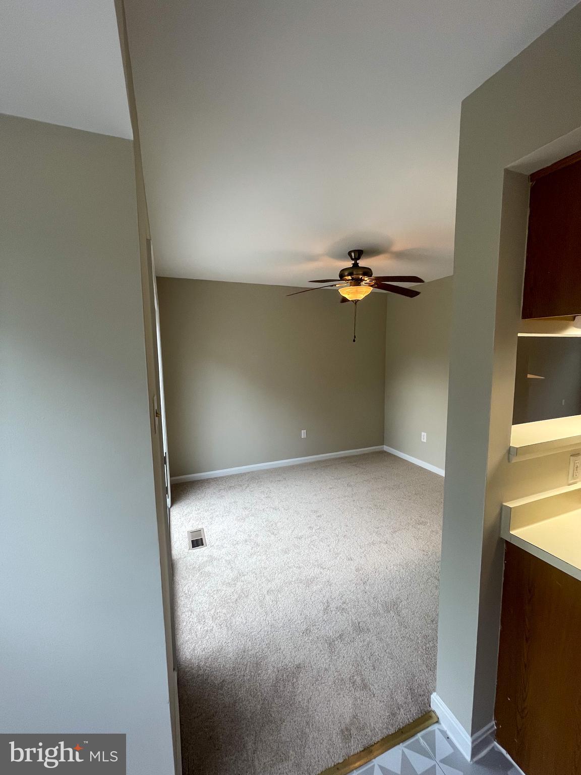 SUMMIT CREEK - Residential