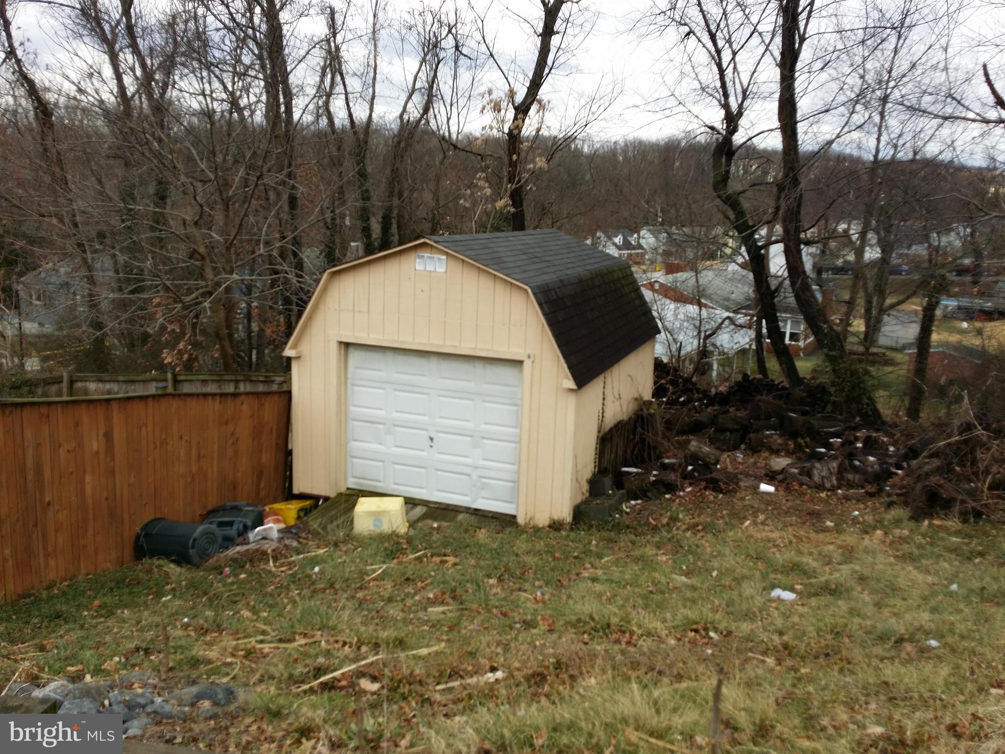 ROLAND TERRACE - Residential