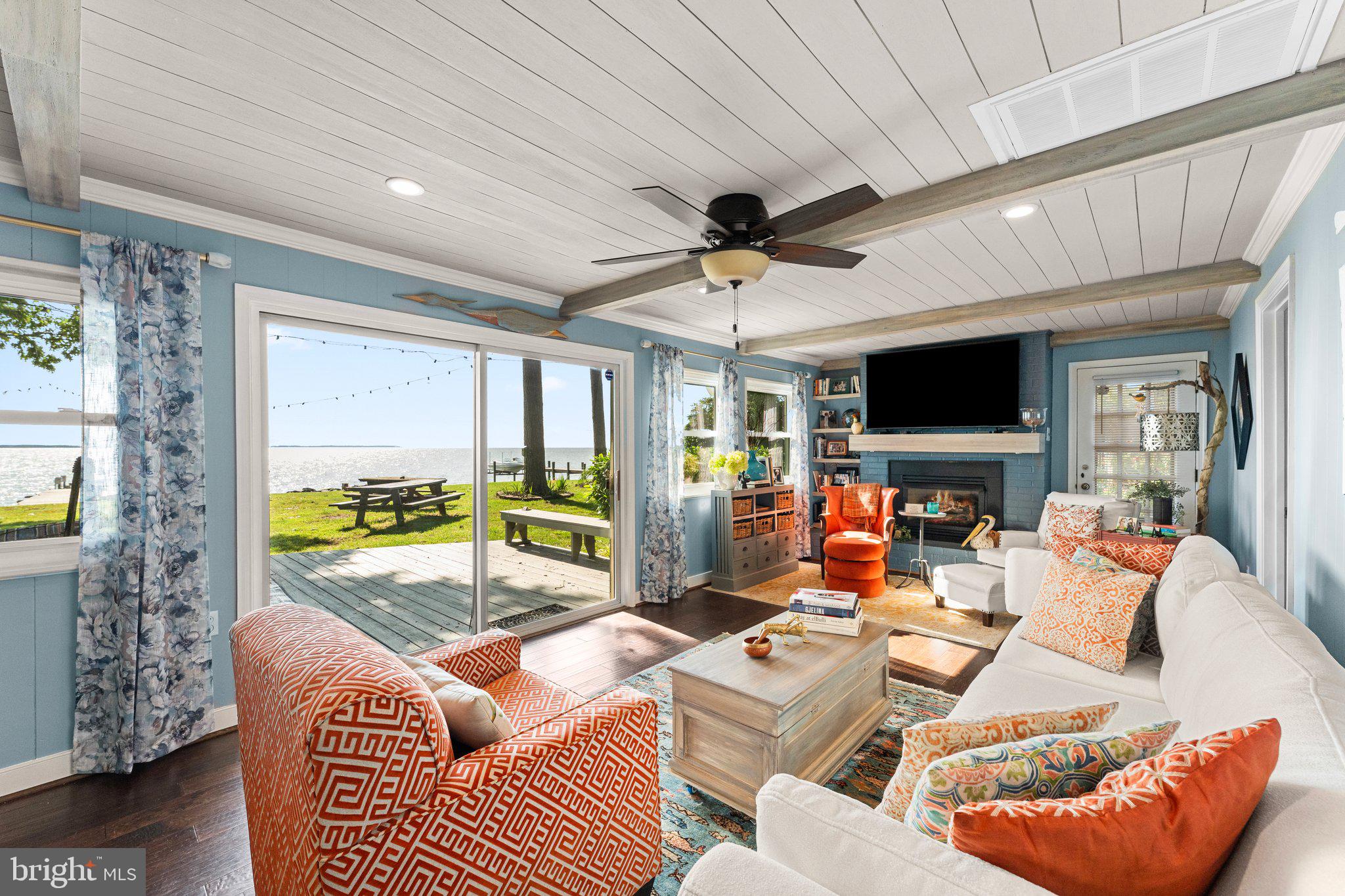 RAGGED POINT BEACH - Residential