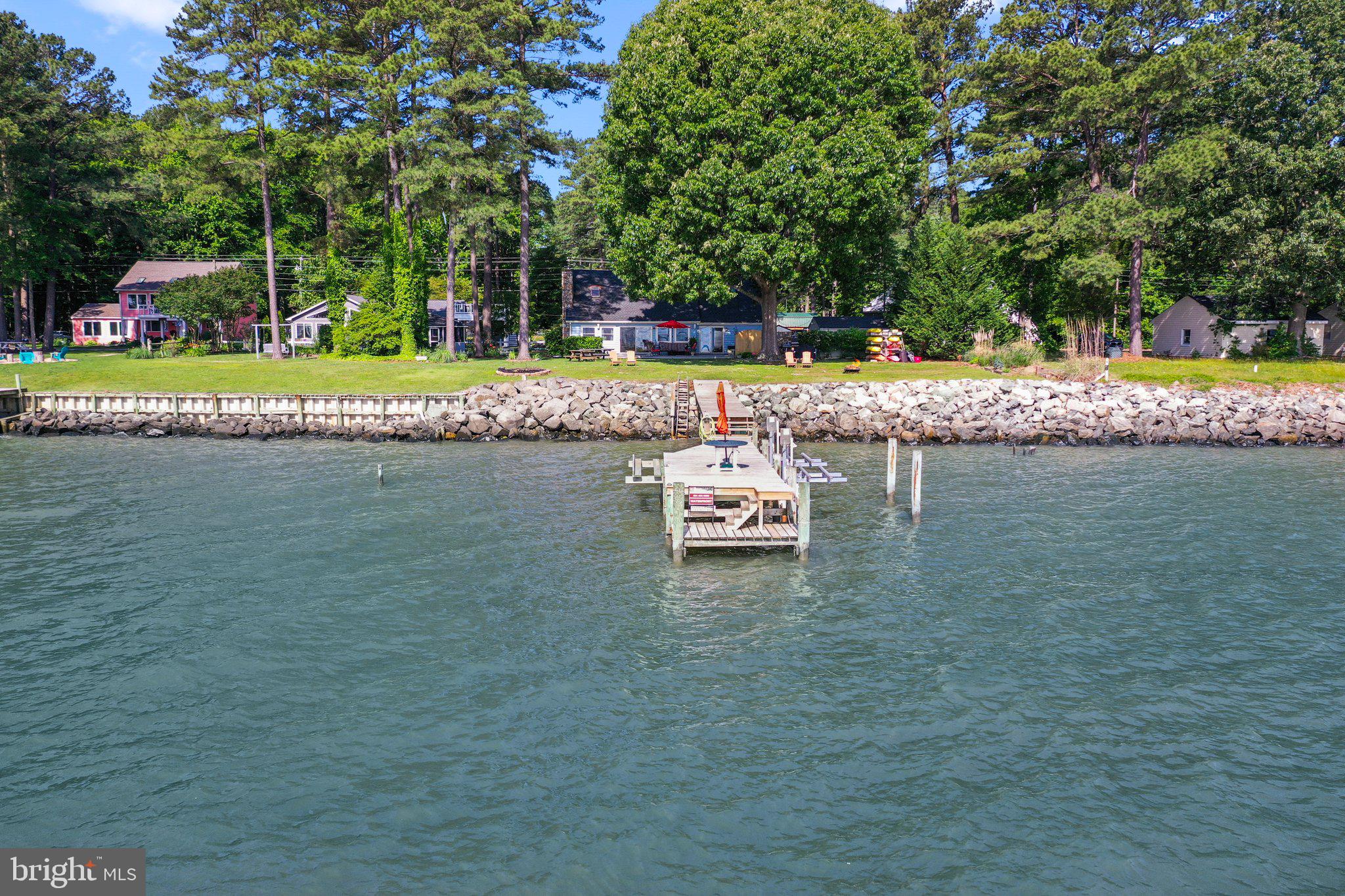 RAGGED POINT BEACH - Residential