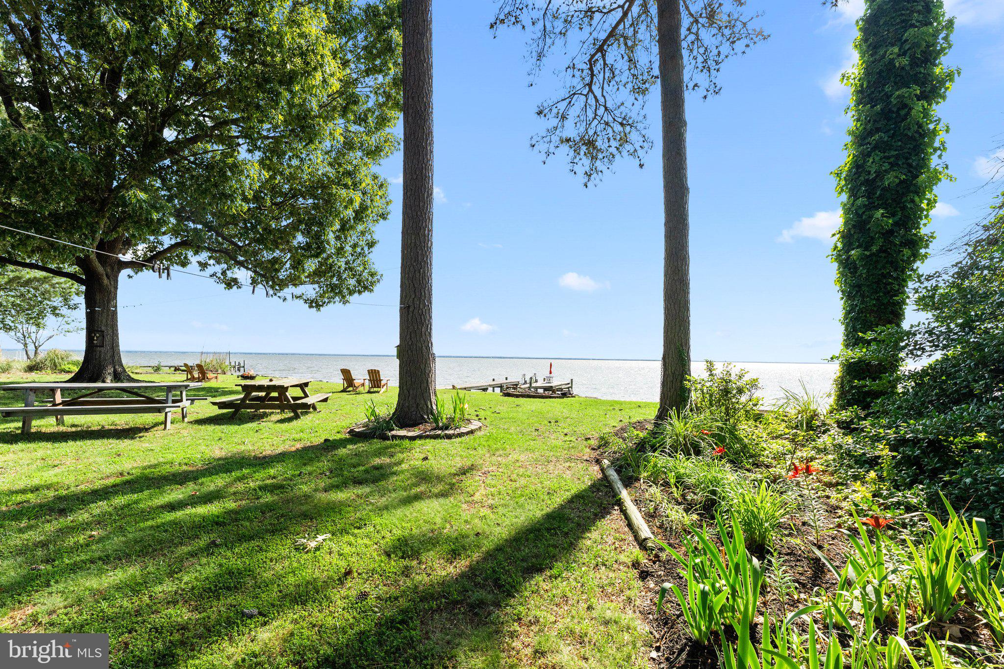RAGGED POINT BEACH - Residential