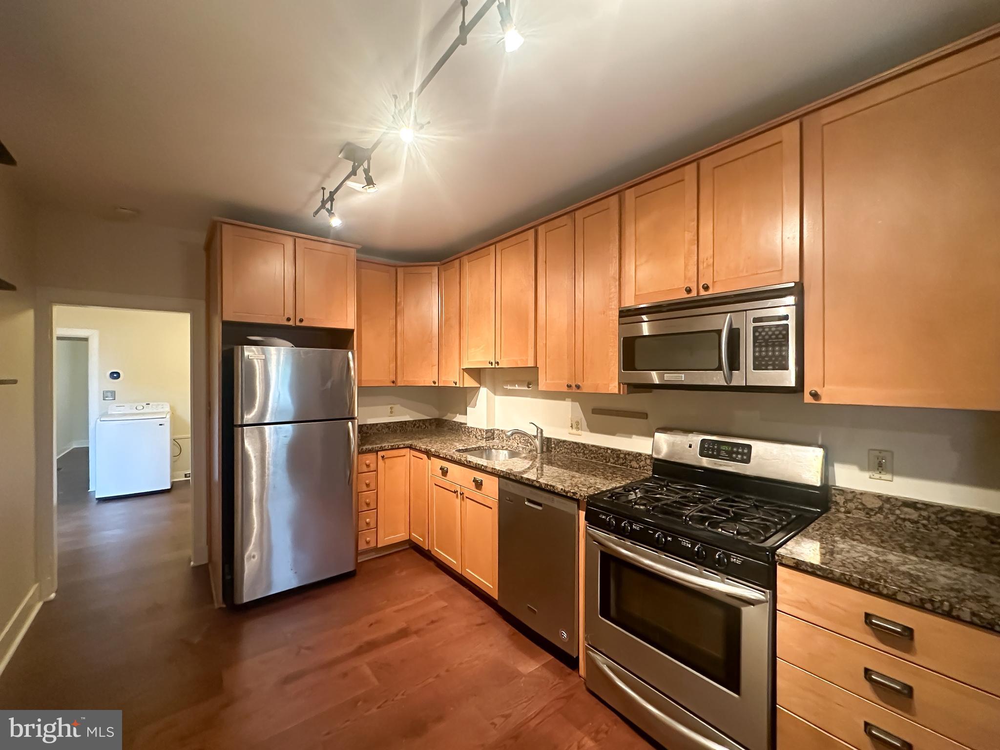 HAMPDEN HISTORIC DISTRICT - Residential Lease