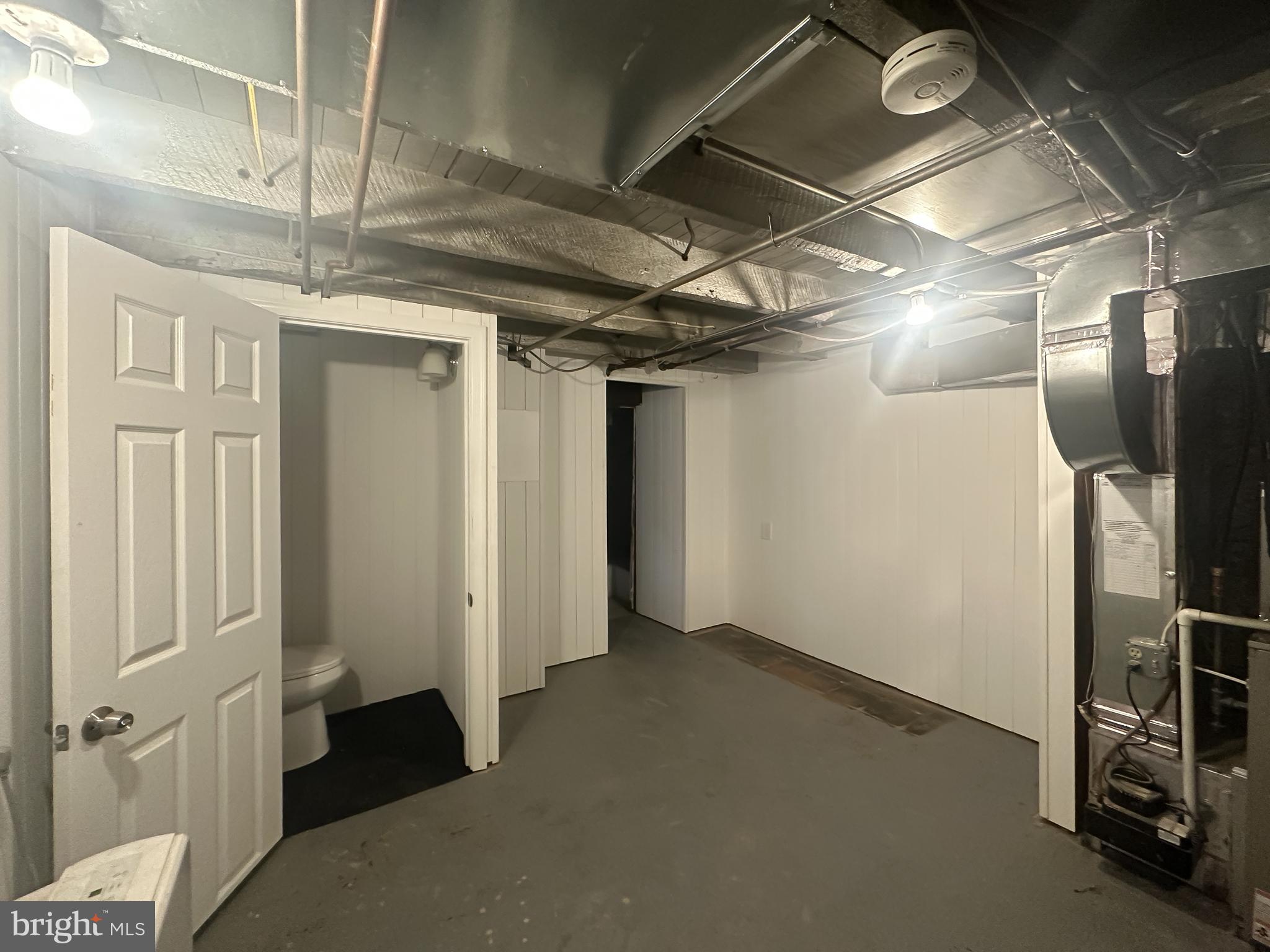 HAMPDEN HISTORIC DISTRICT - Residential Lease