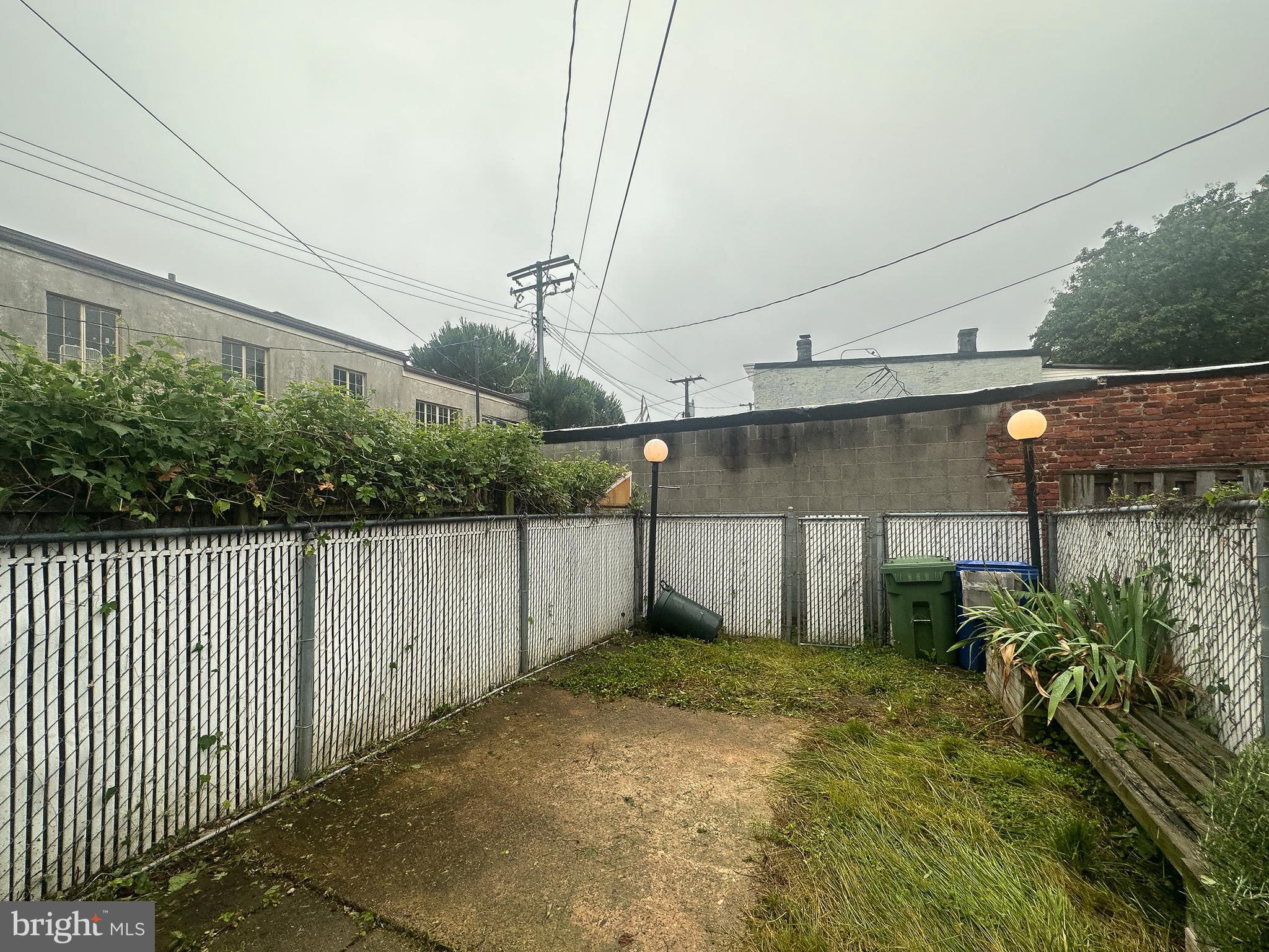 HAMPDEN HISTORIC DISTRICT - Residential Lease