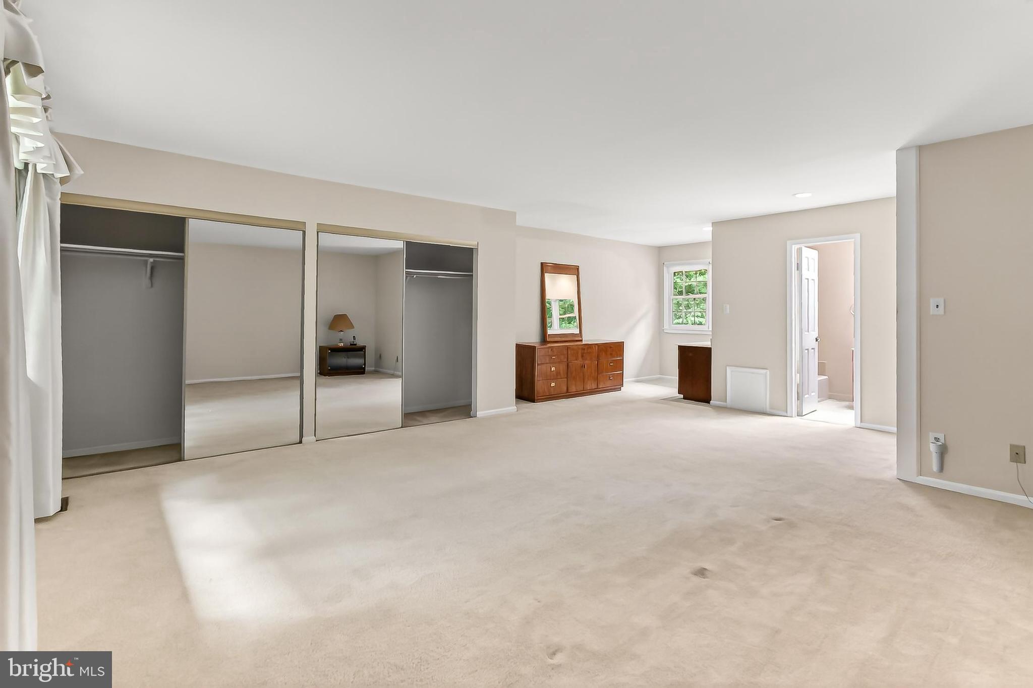 BOUNDBROOK - Residential