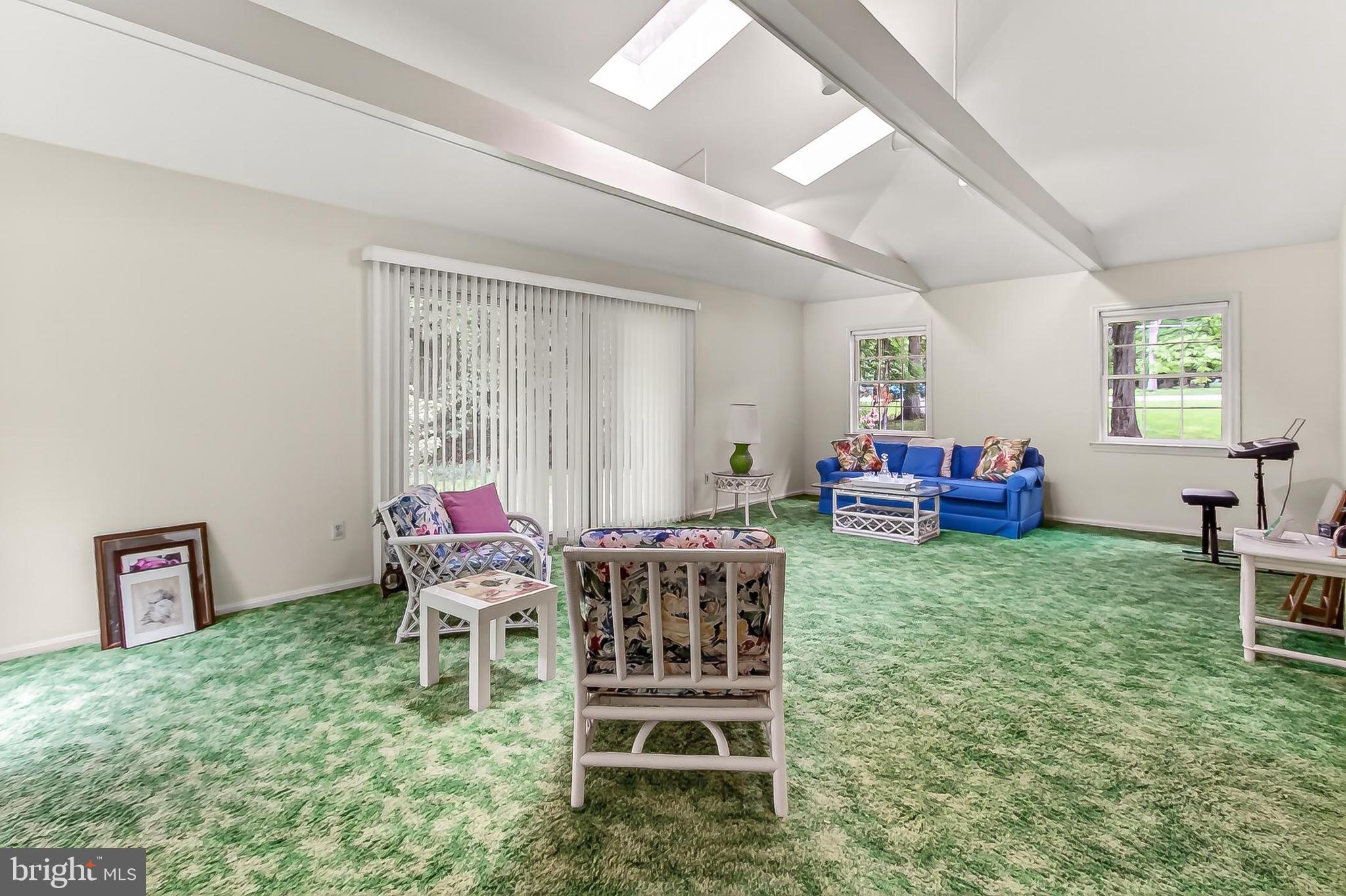 BOUNDBROOK - Residential