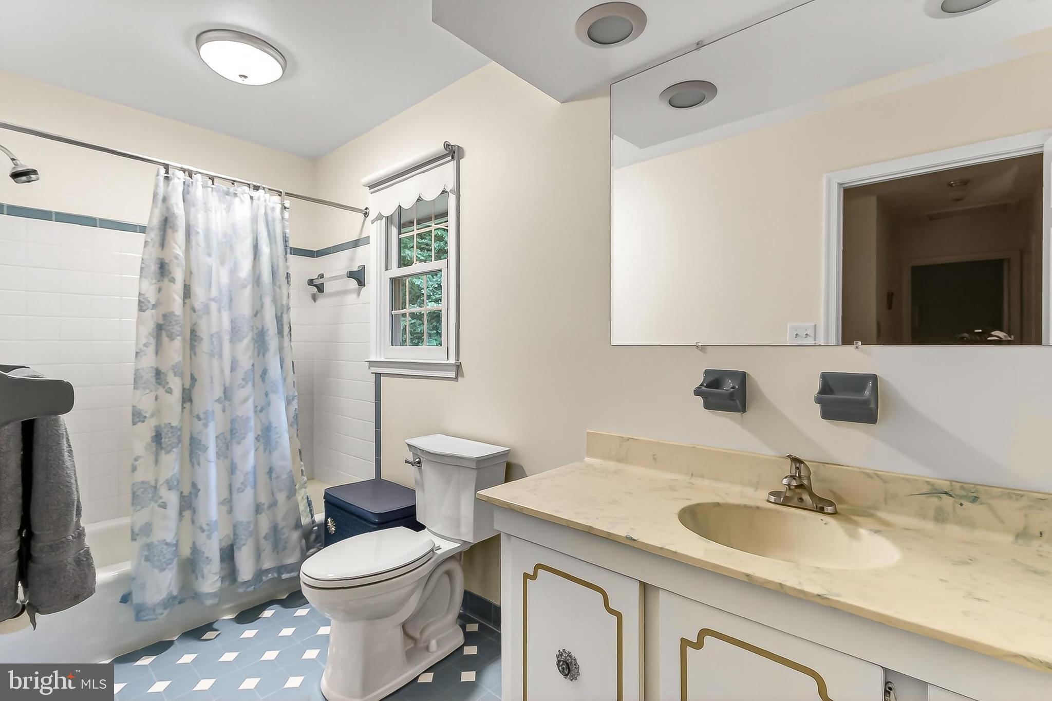 BOUNDBROOK - Residential