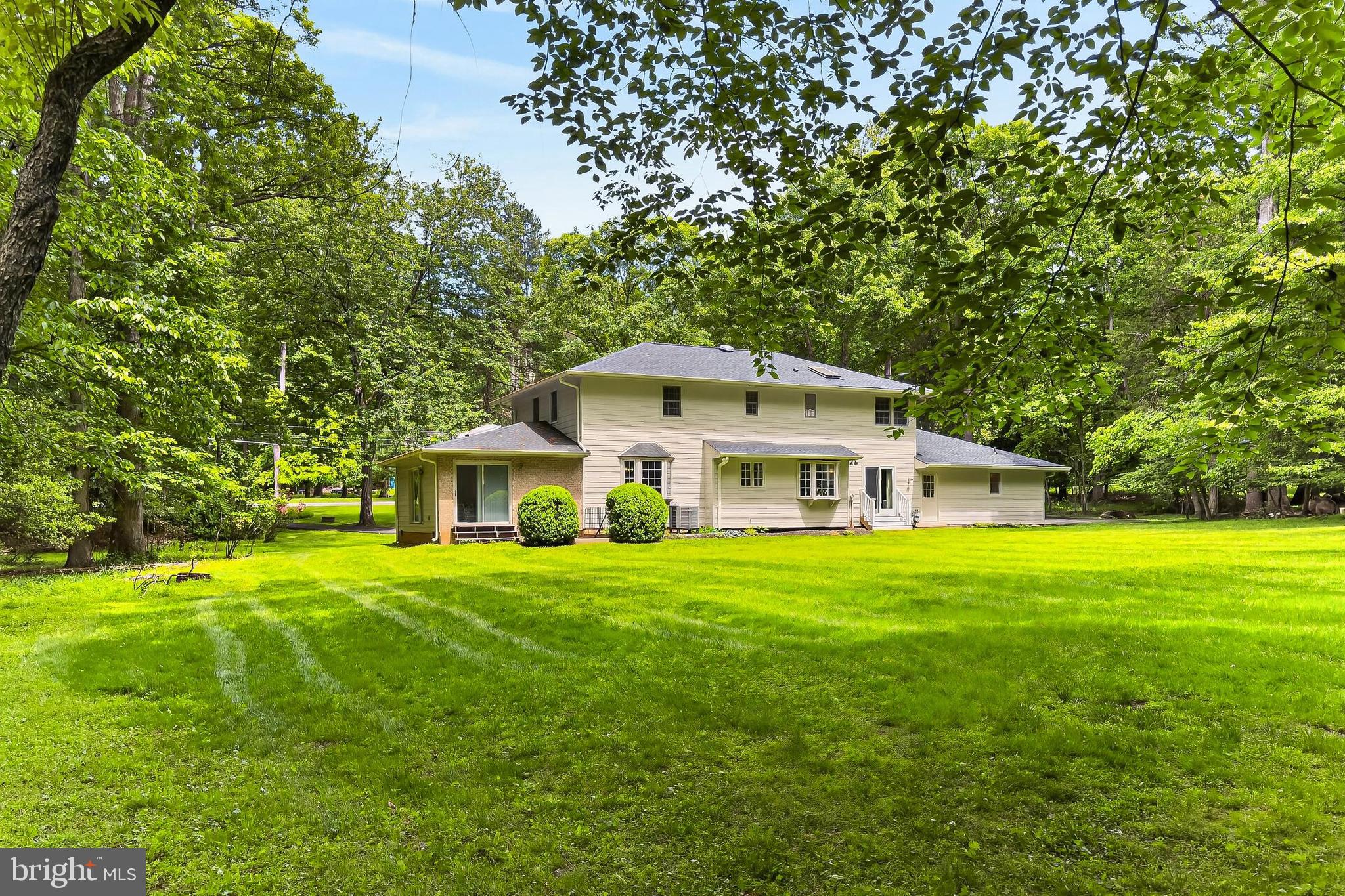 BOUNDBROOK - Residential