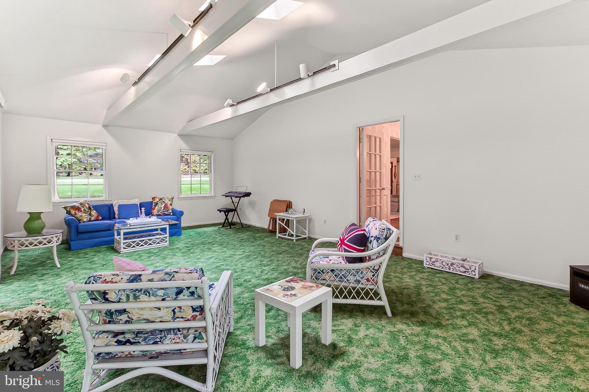 BOUNDBROOK - Residential