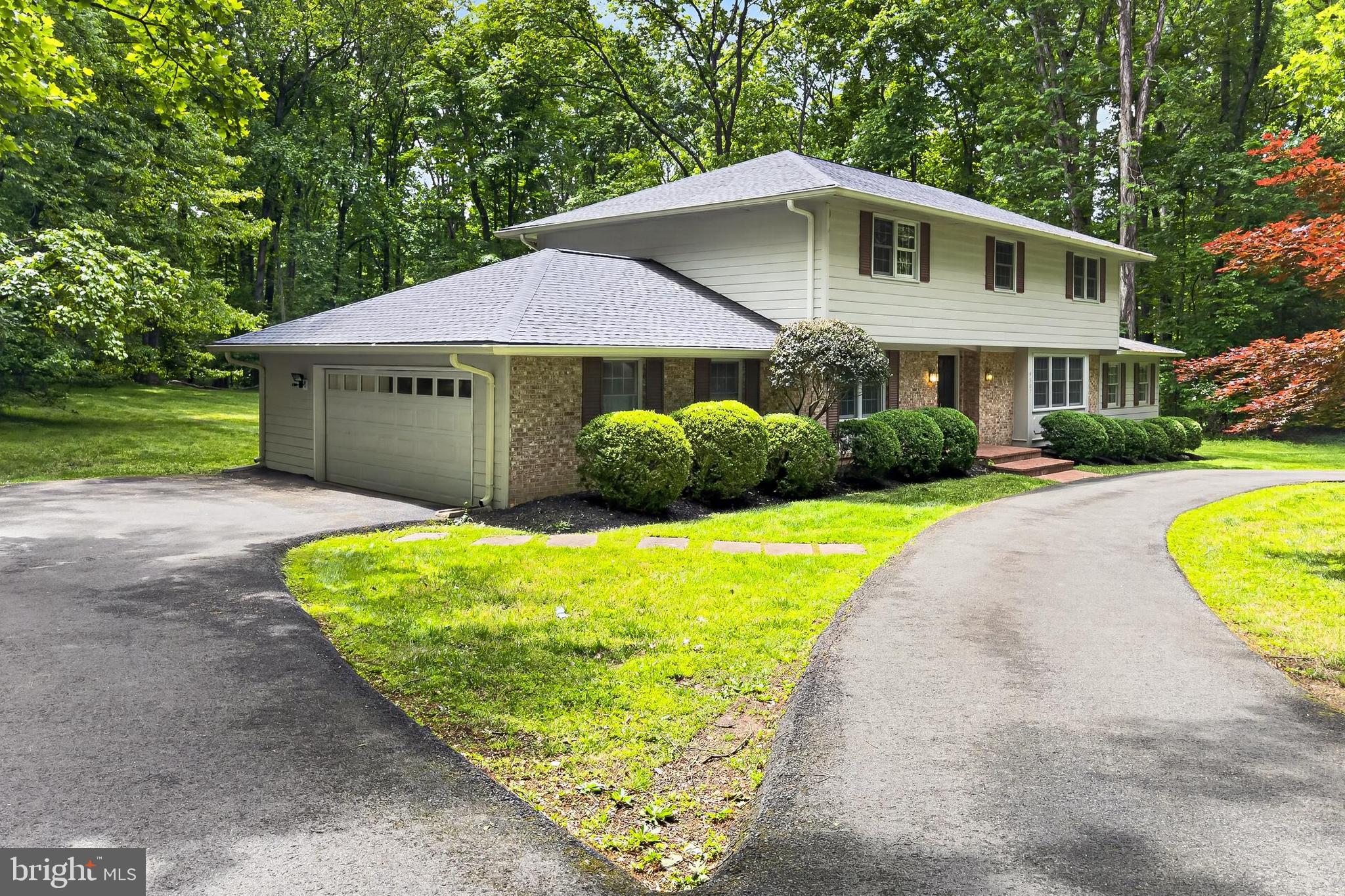BOUNDBROOK - Residential
