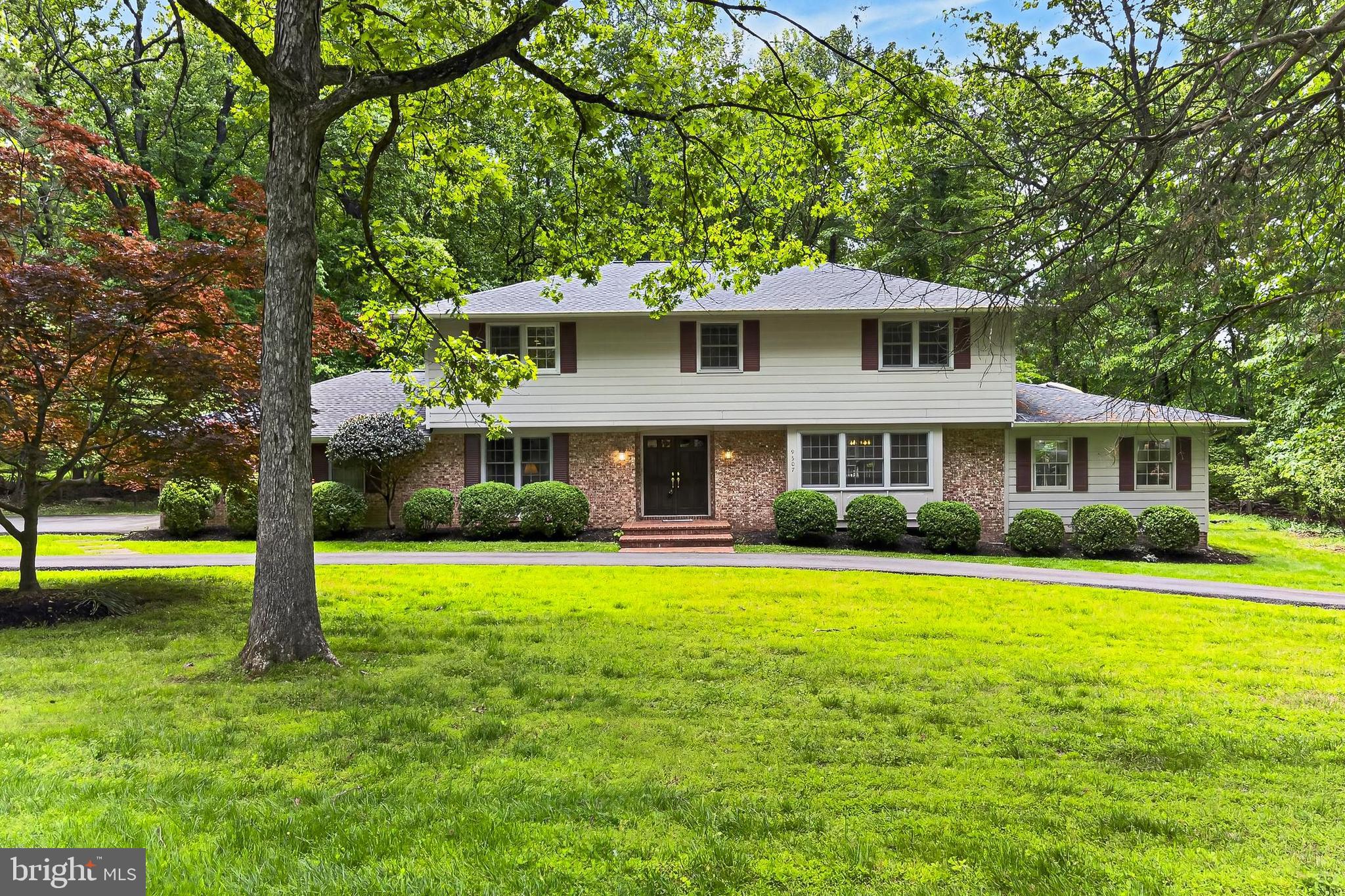 BOUNDBROOK - Residential