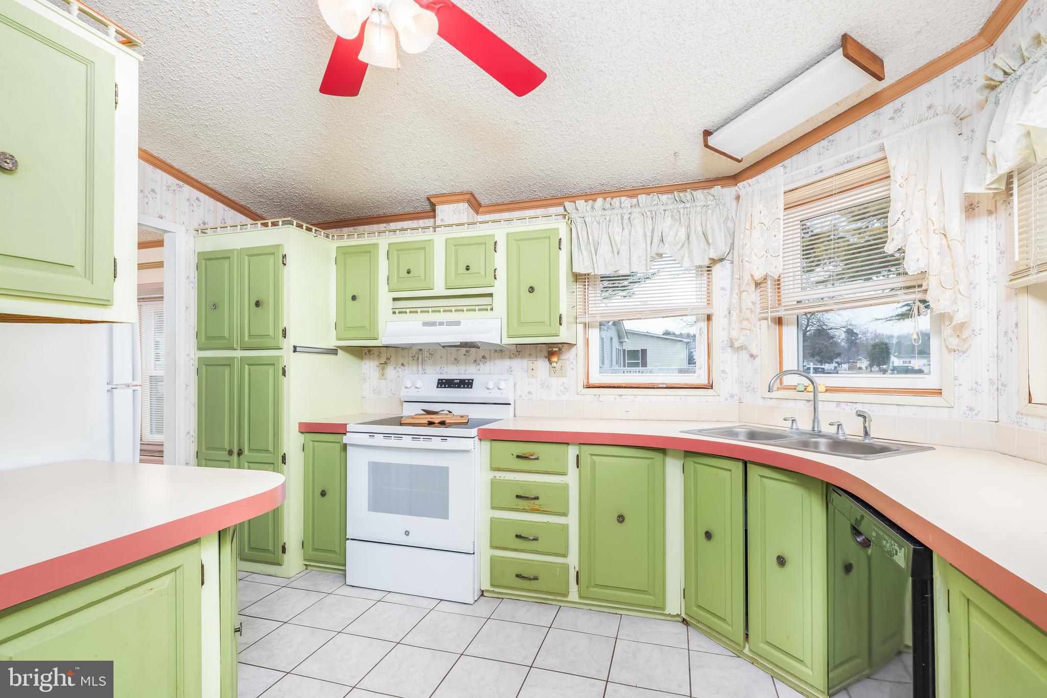 MYSTIC HARBOUR - Residential