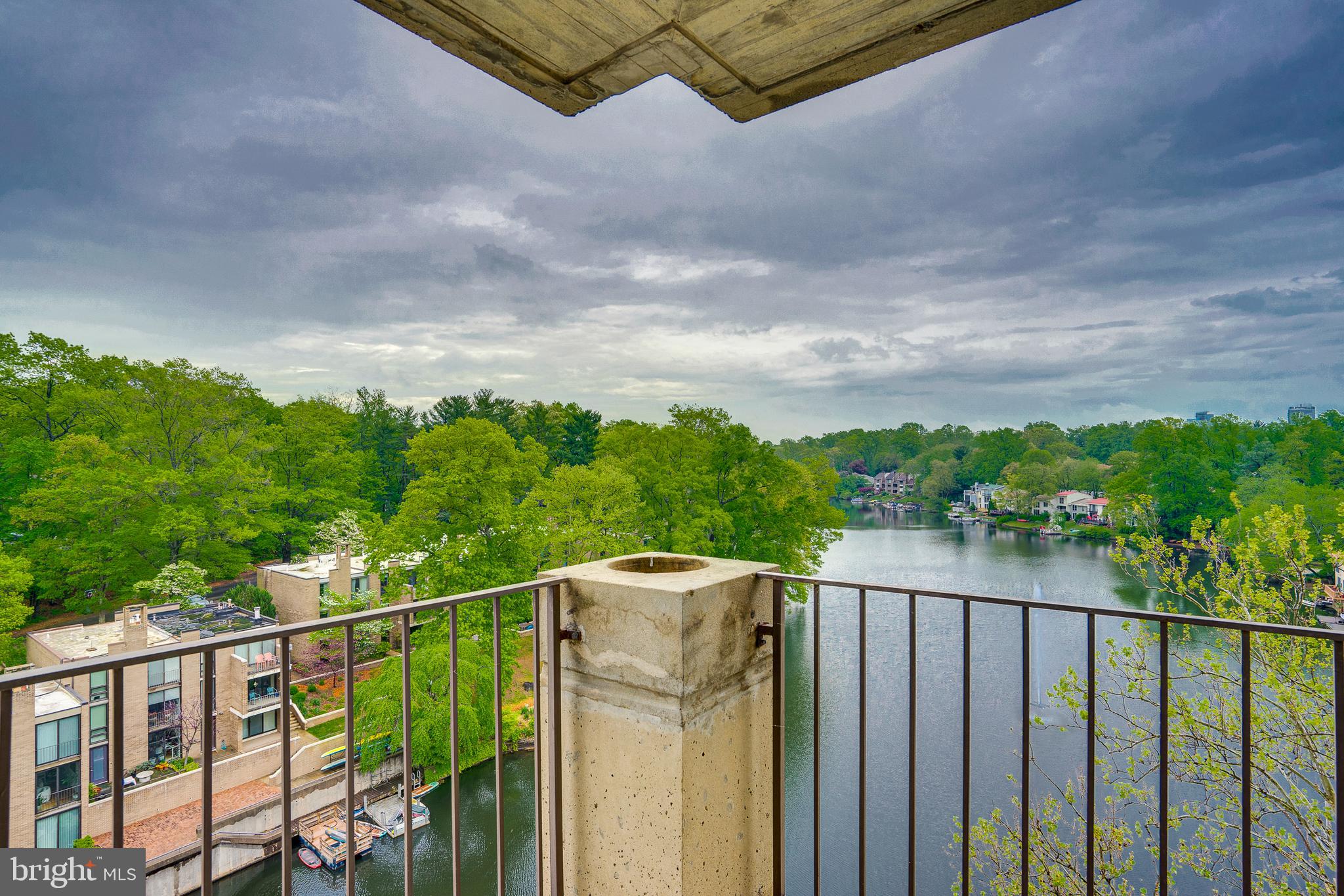 LAKE ANNE OF RESTON - Residential