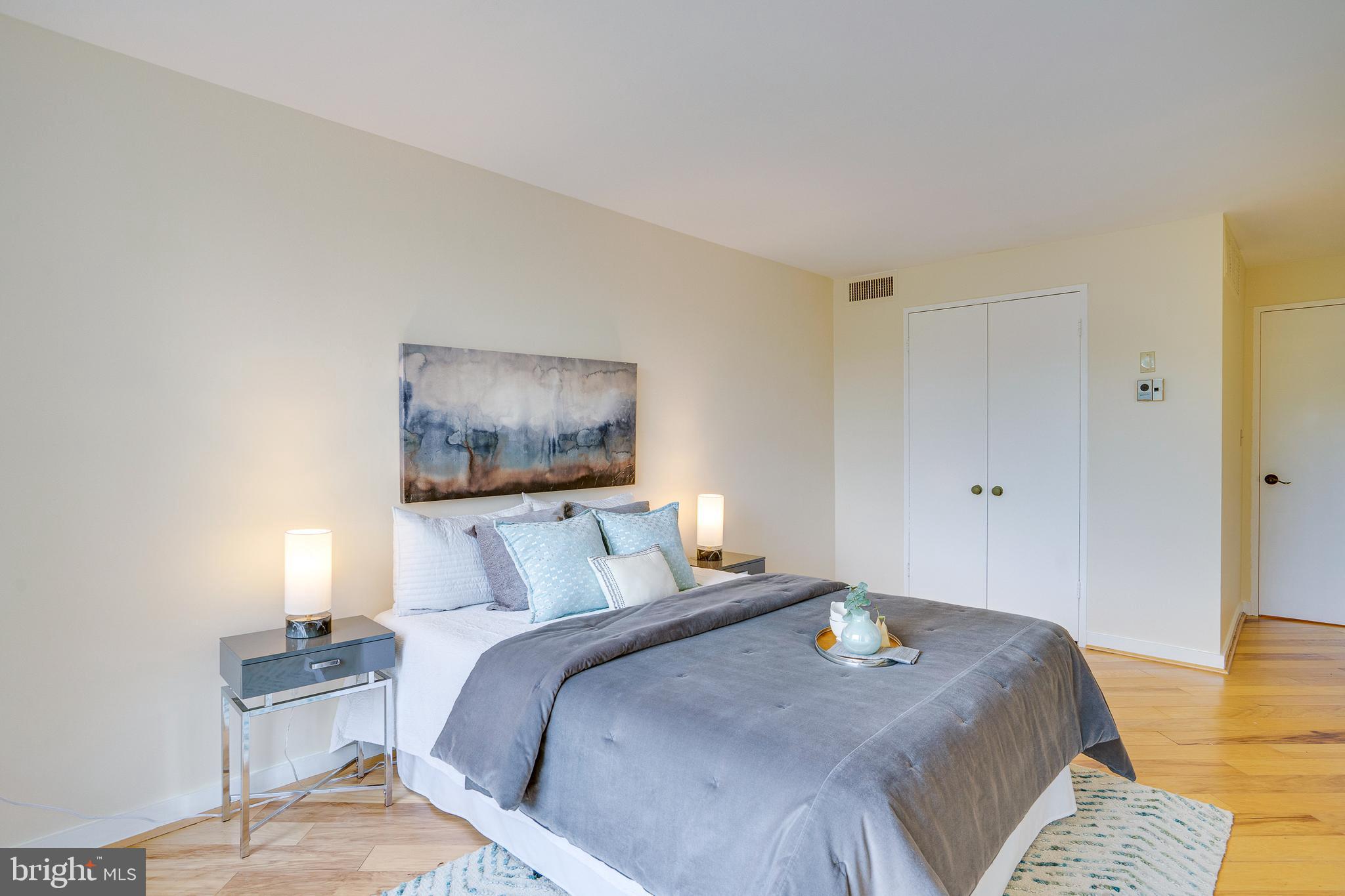 LAKE ANNE OF RESTON - Residential