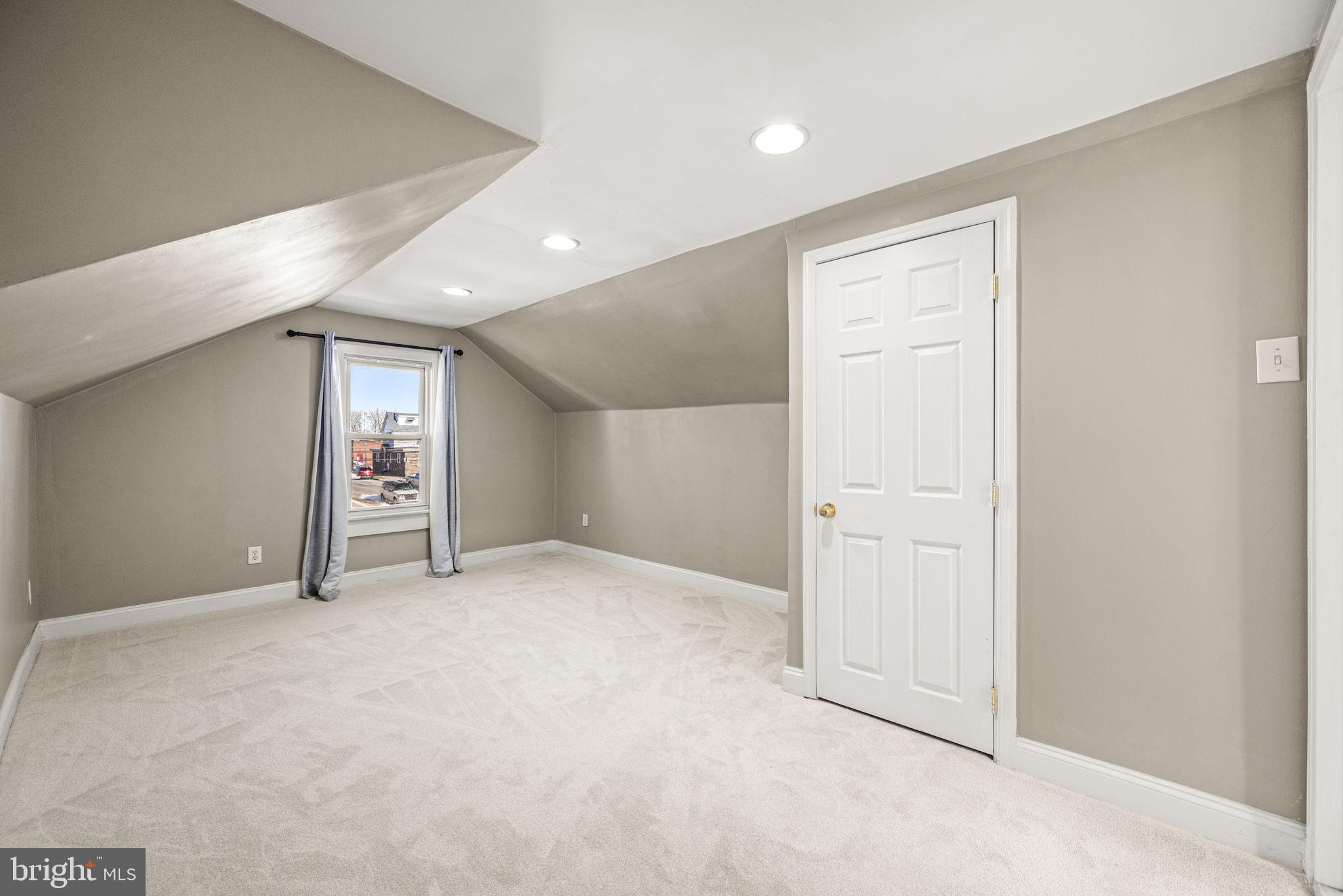 WOODLYN - Residential