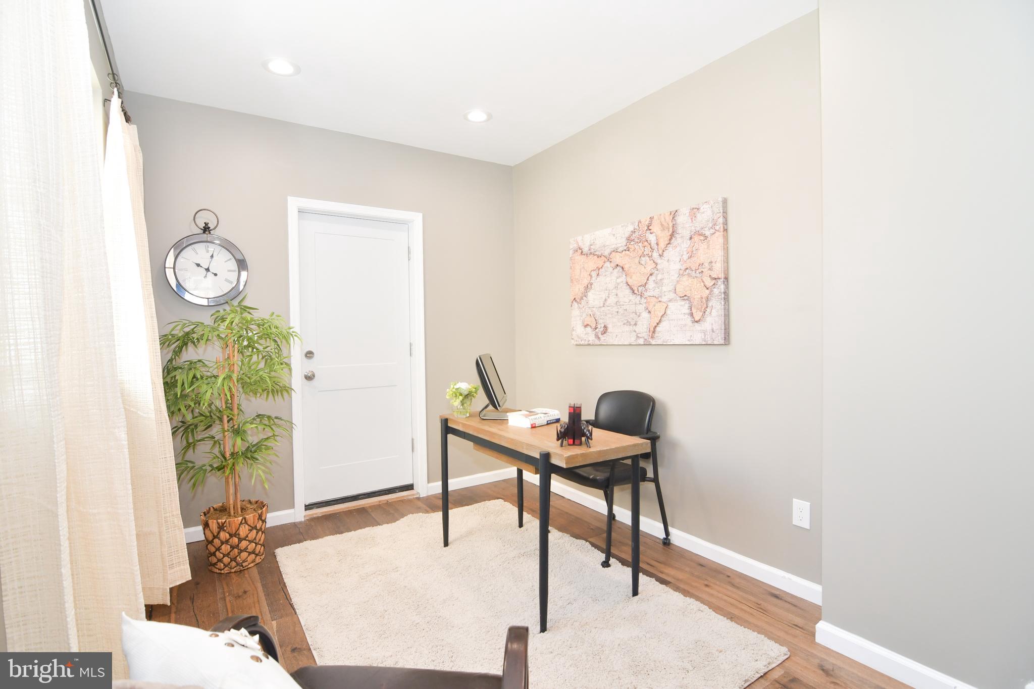 BARCLAY - Residential