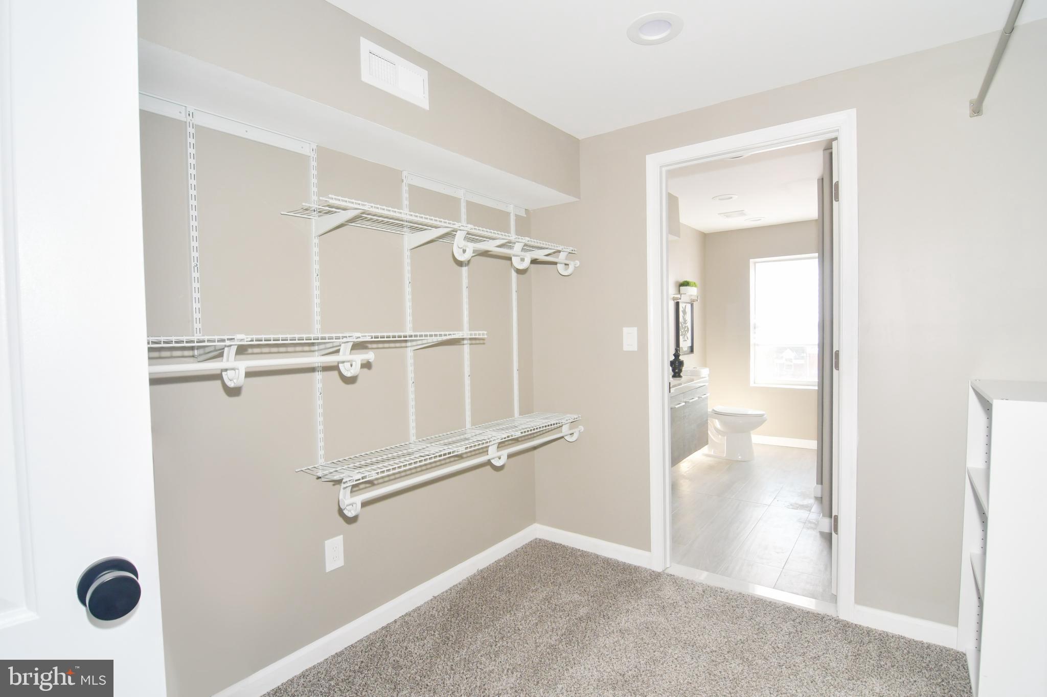 BARCLAY - Residential