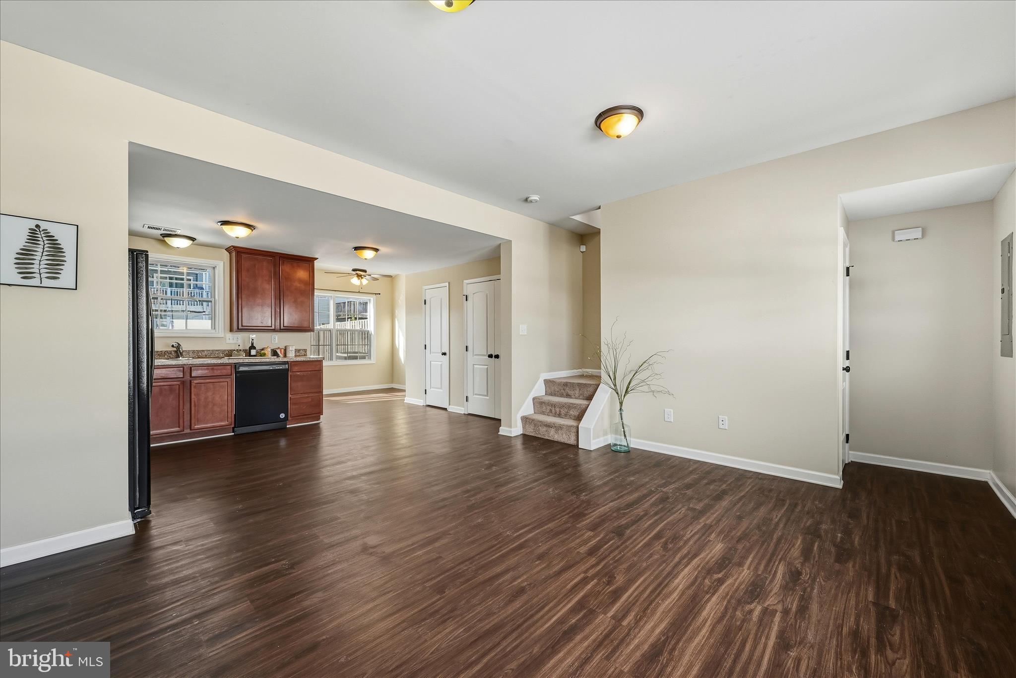 INWOOD VILLAGE - Residential