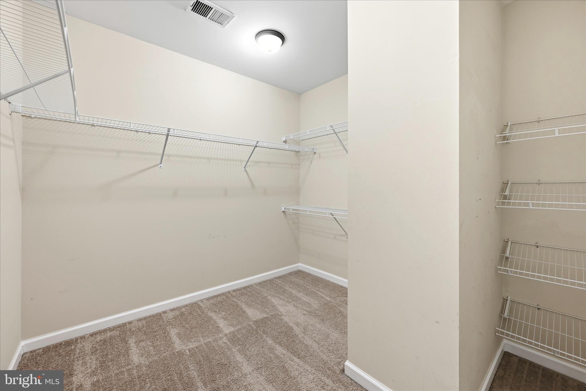 INWOOD VILLAGE - Residential