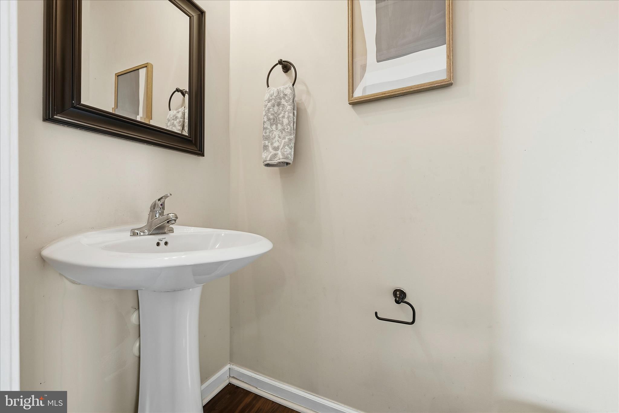 INWOOD VILLAGE - Residential