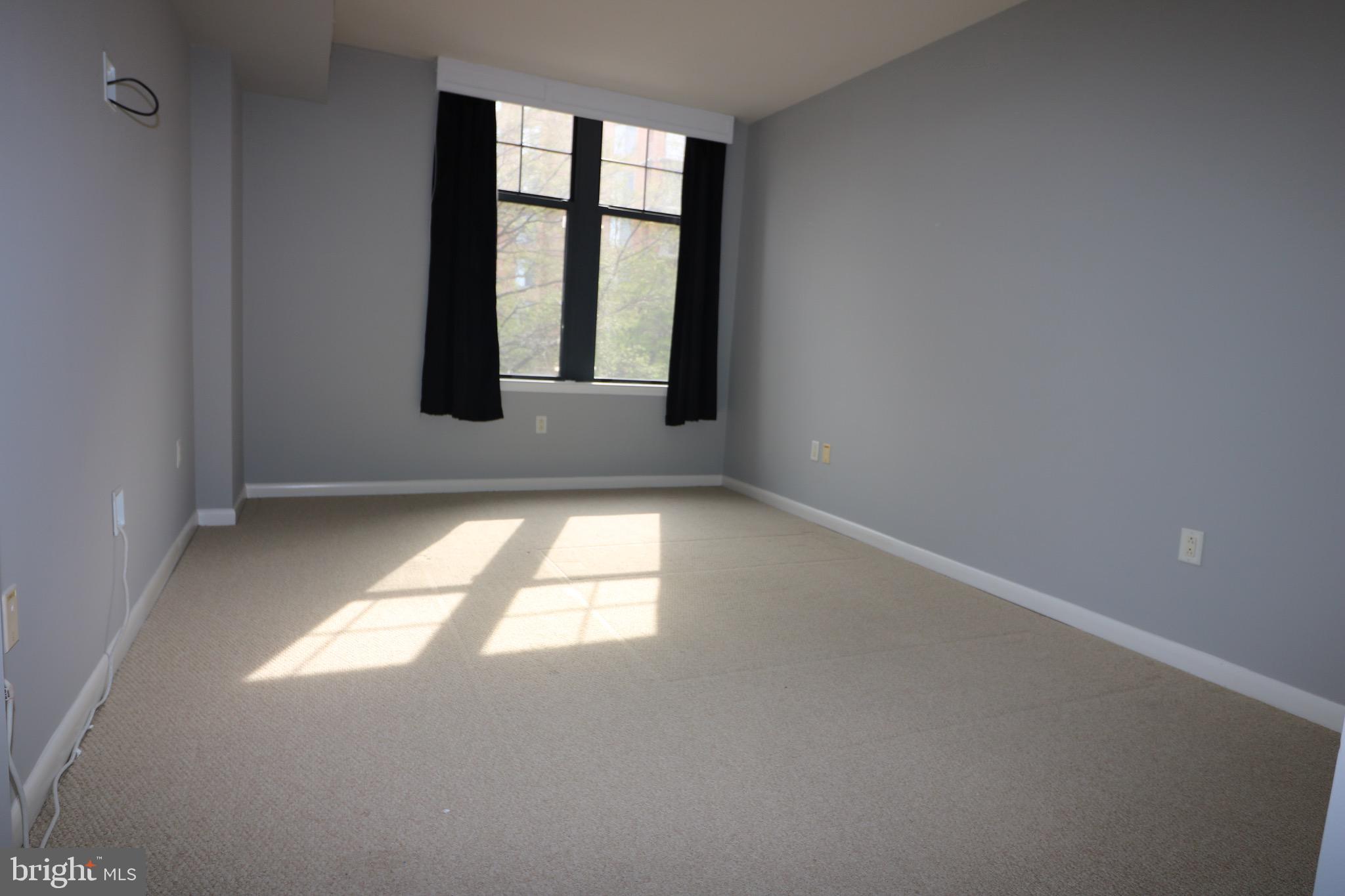 CLARENDON - Residential Lease