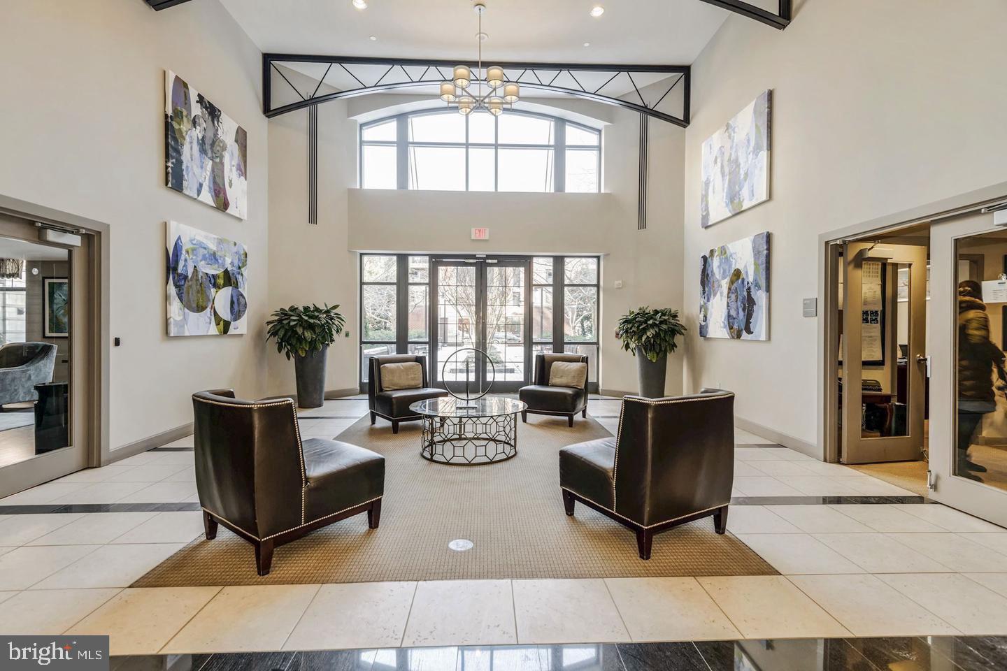 CLARENDON - Residential Lease