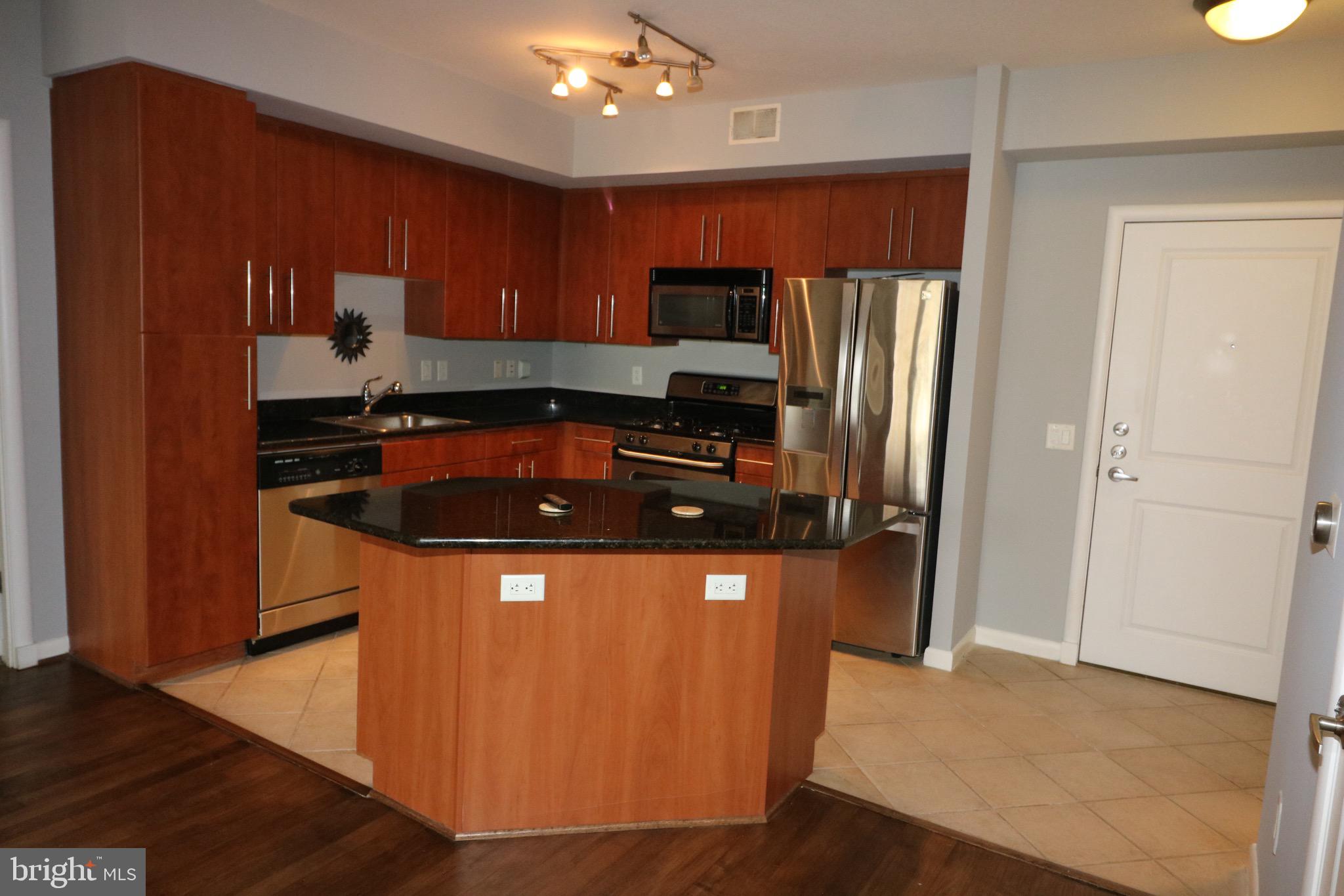 CLARENDON - Residential Lease