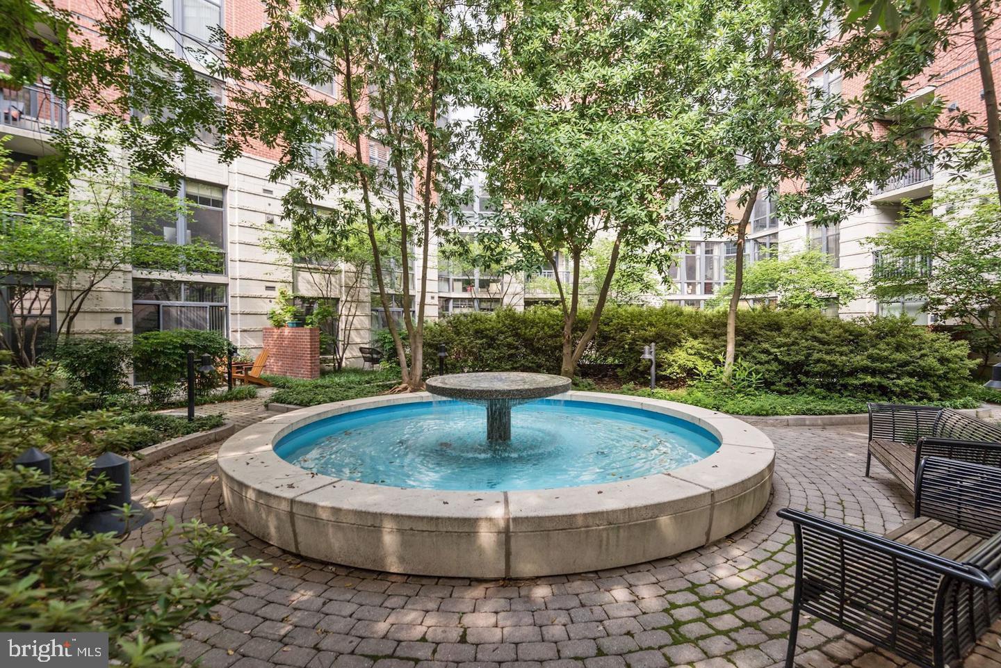 CLARENDON - Residential Lease