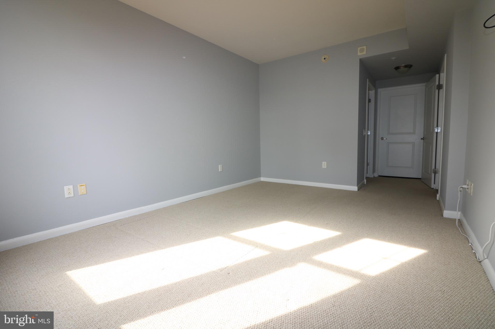 CLARENDON - Residential Lease