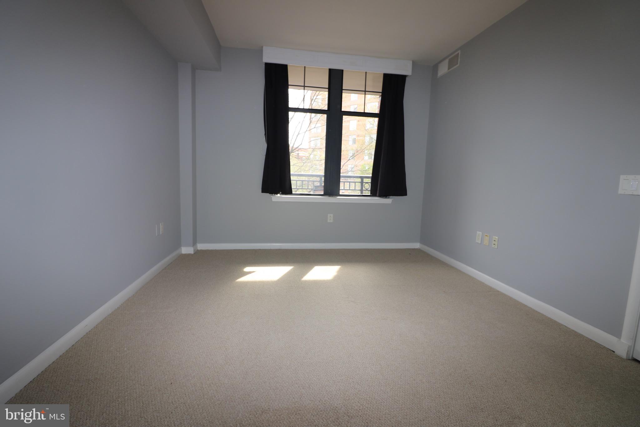 CLARENDON - Residential Lease