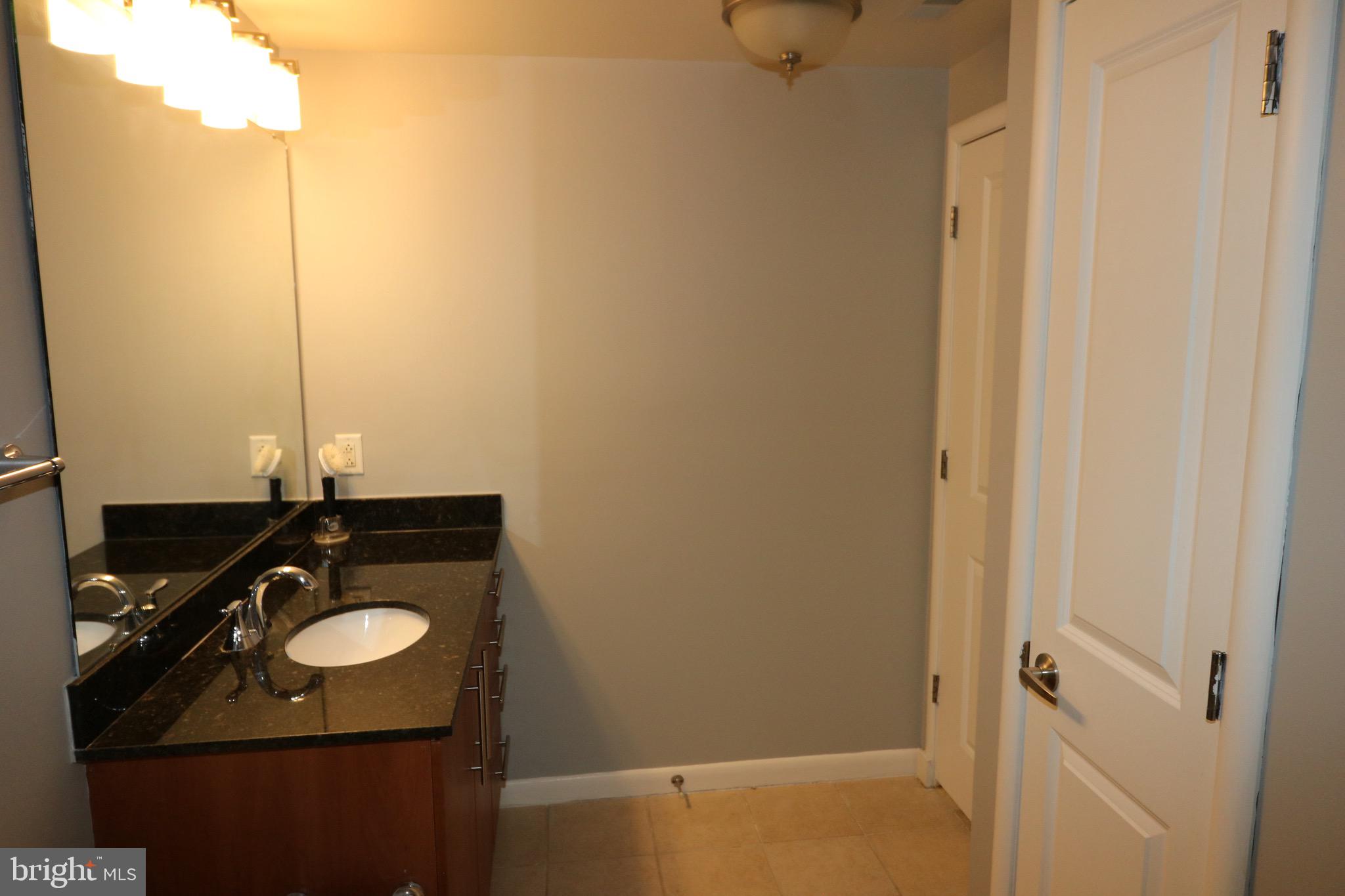 CLARENDON - Residential Lease
