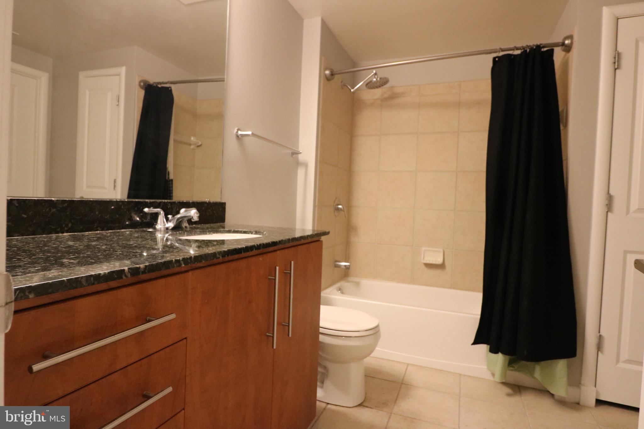 CLARENDON - Residential Lease
