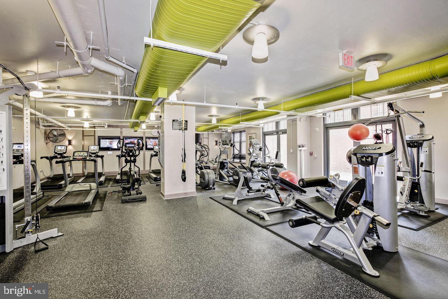 CLARENDON - Residential Lease