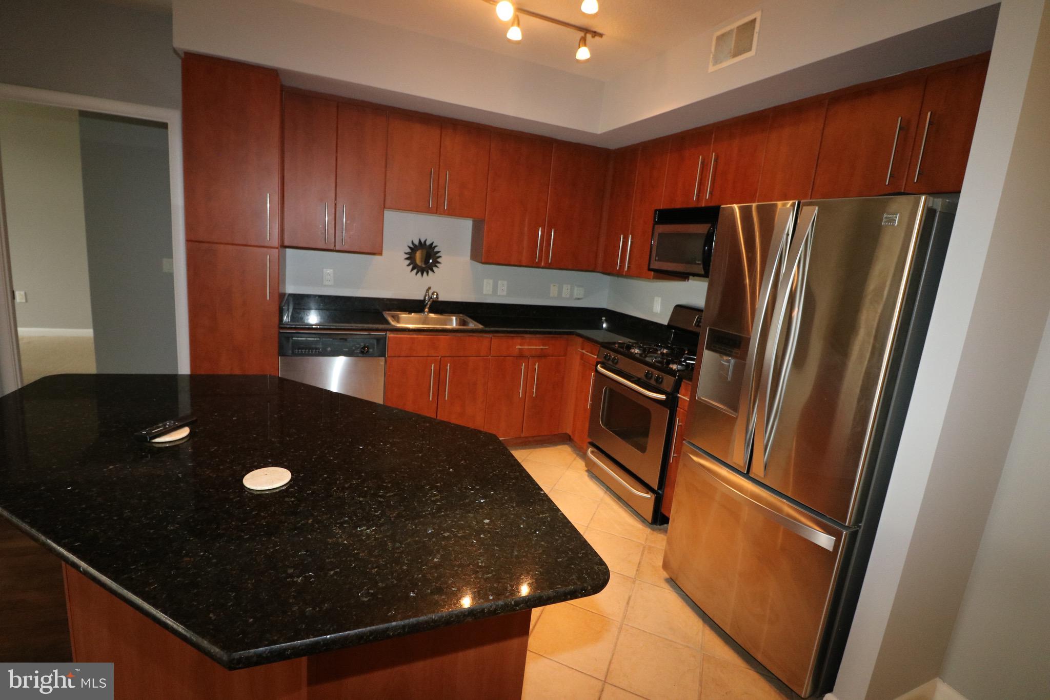 CLARENDON - Residential Lease