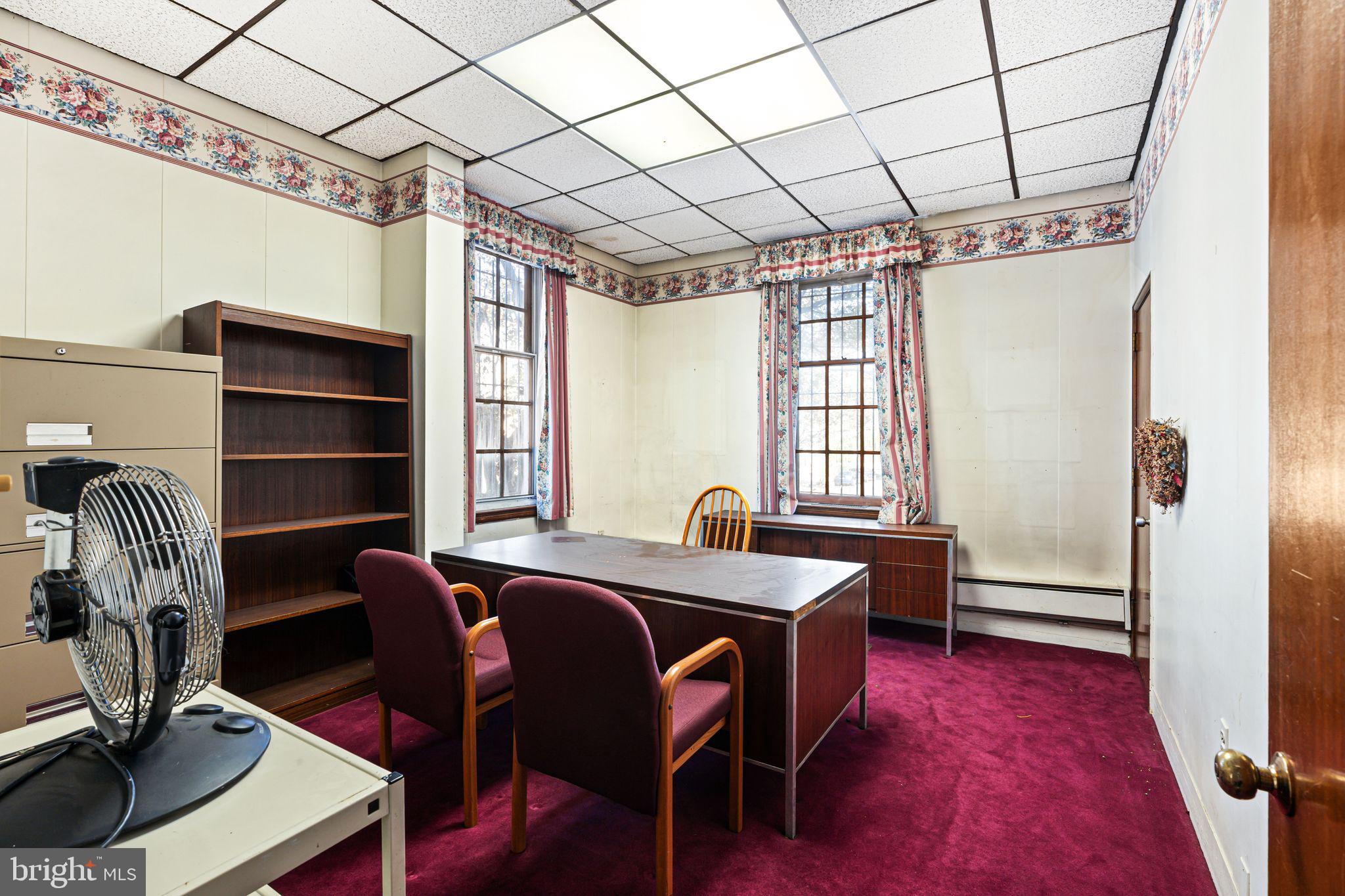 GERMANTOWN - Commercial Sale