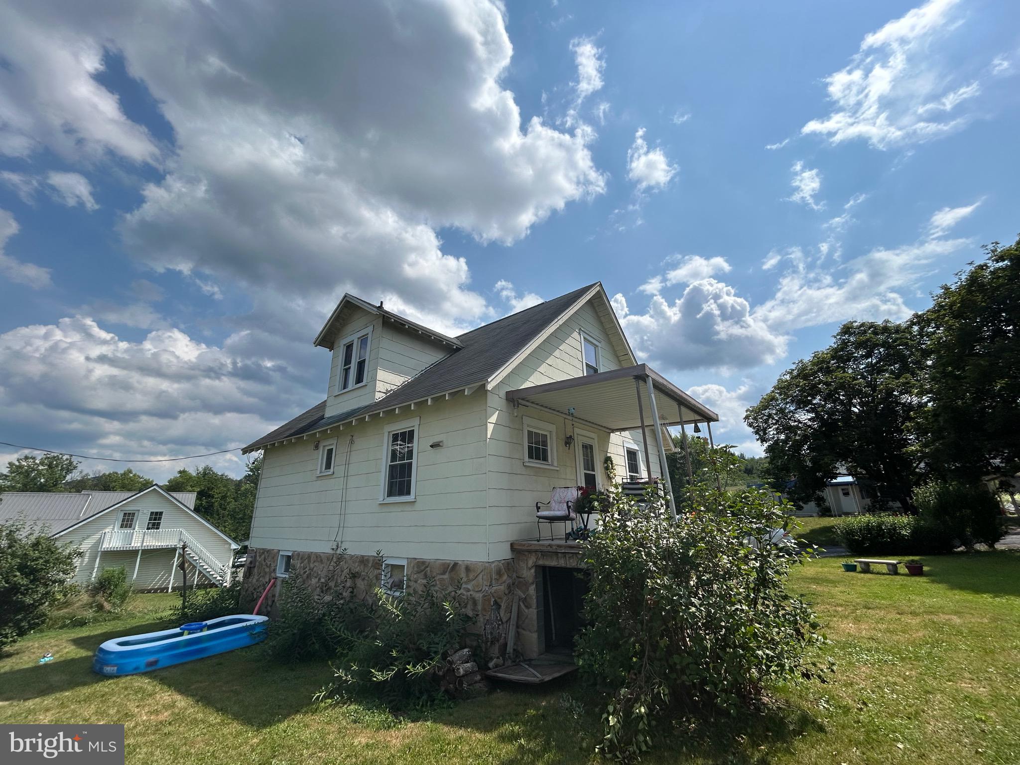 CRESAPTOWN - Residential