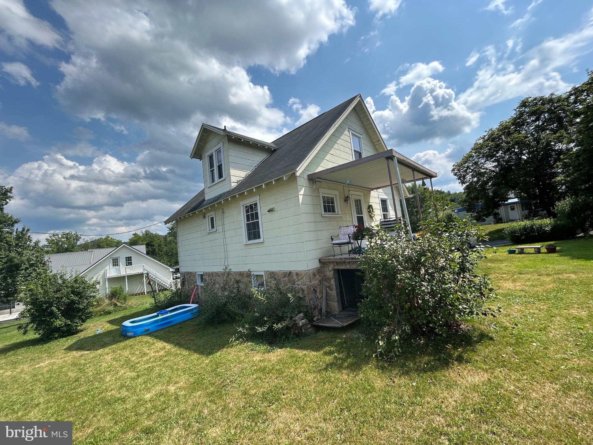 CRESAPTOWN - Residential