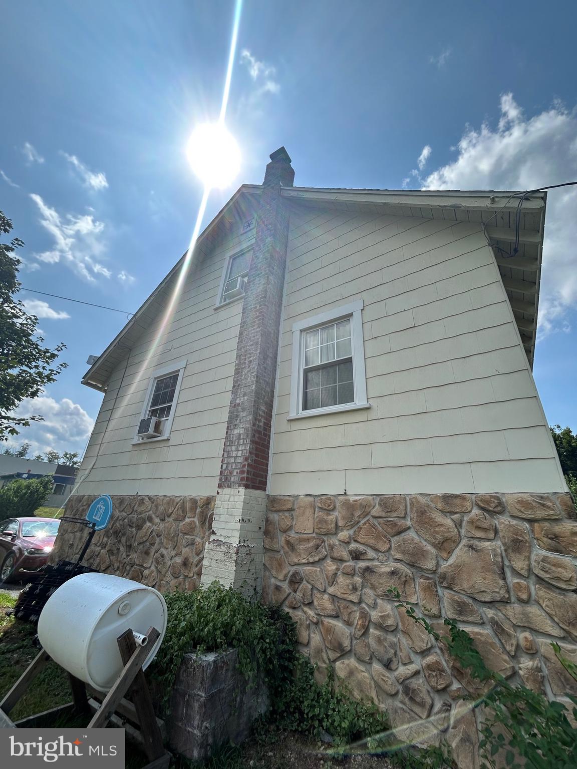 CRESAPTOWN - Residential