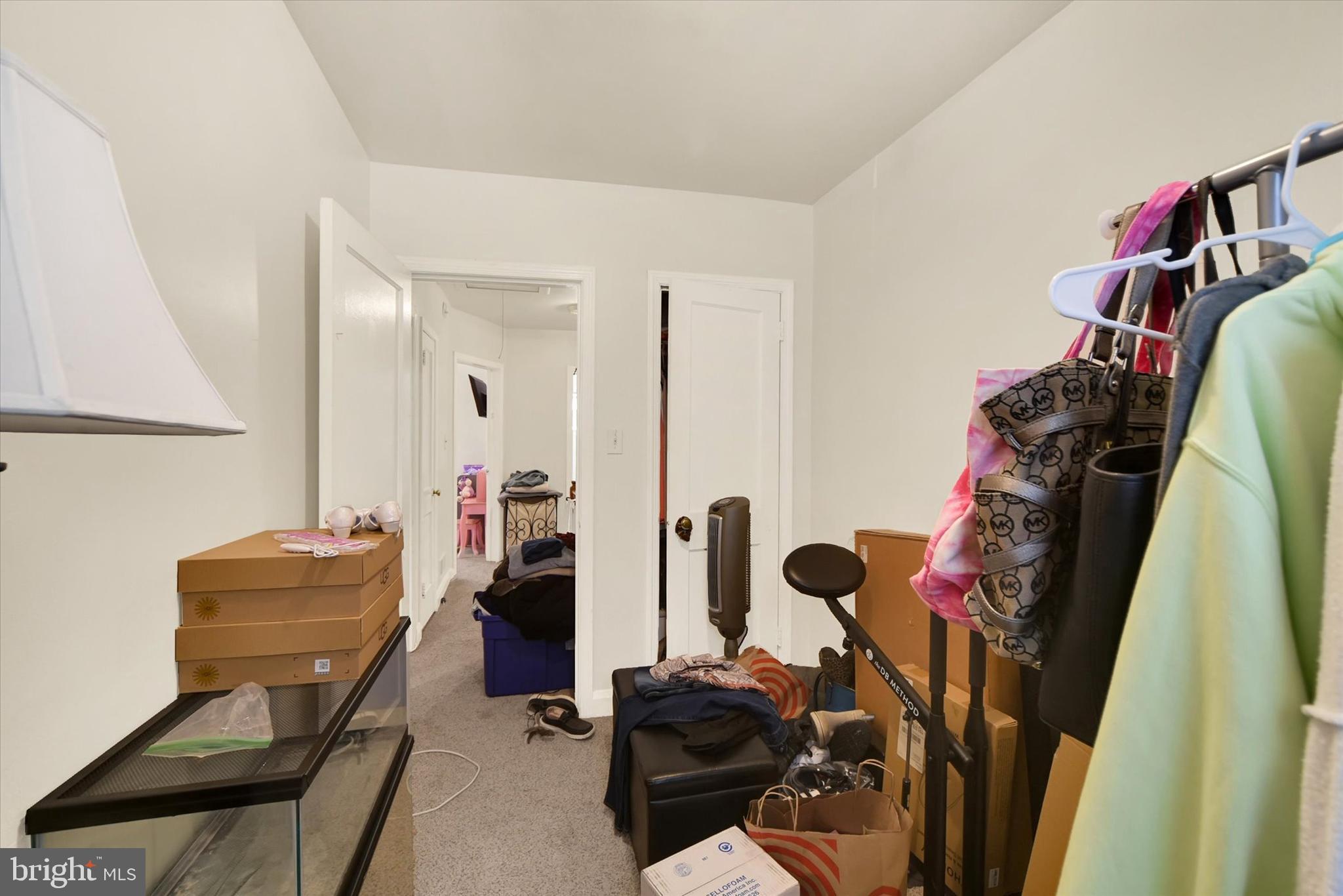 MIDDLESEX - Residential