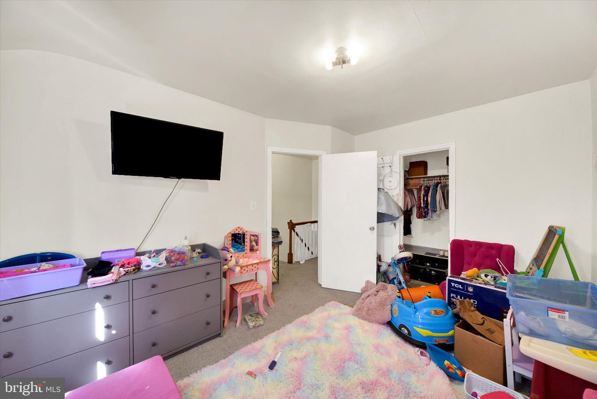 MIDDLESEX - Residential